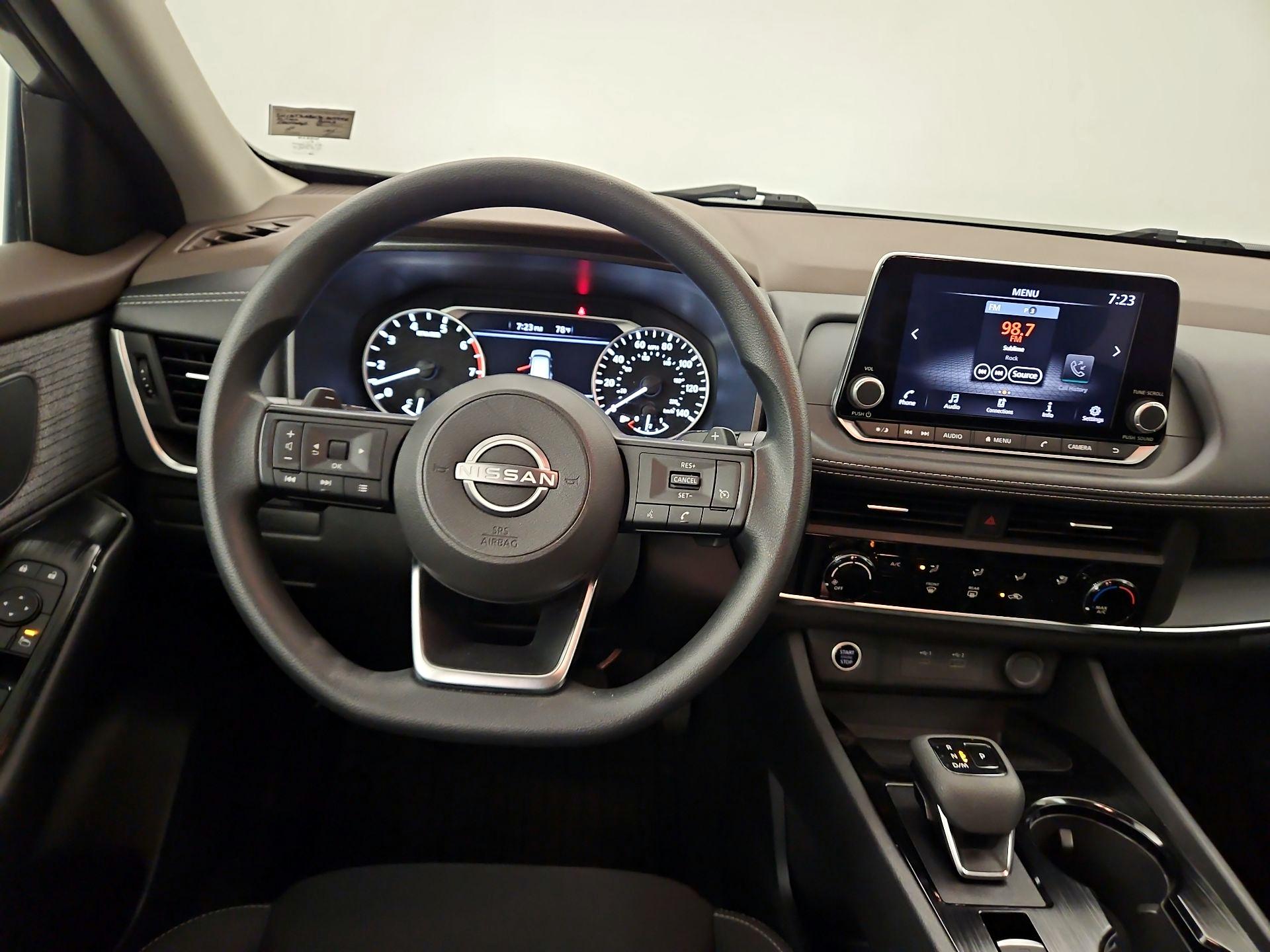 Thumbnail: 2023 Nissan Rogue - 10