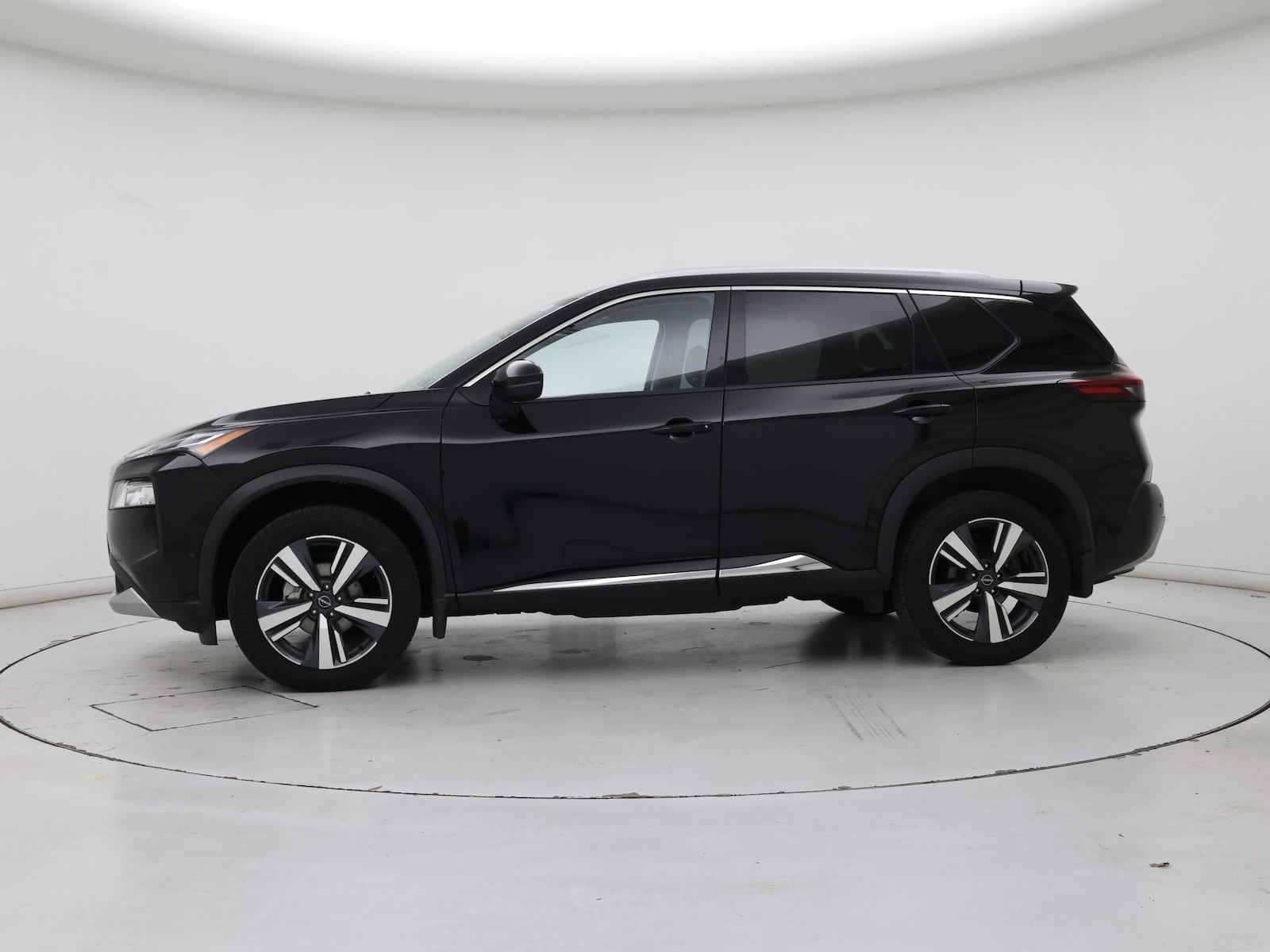 2023 Nissan Rogue Platinum - Photo 4