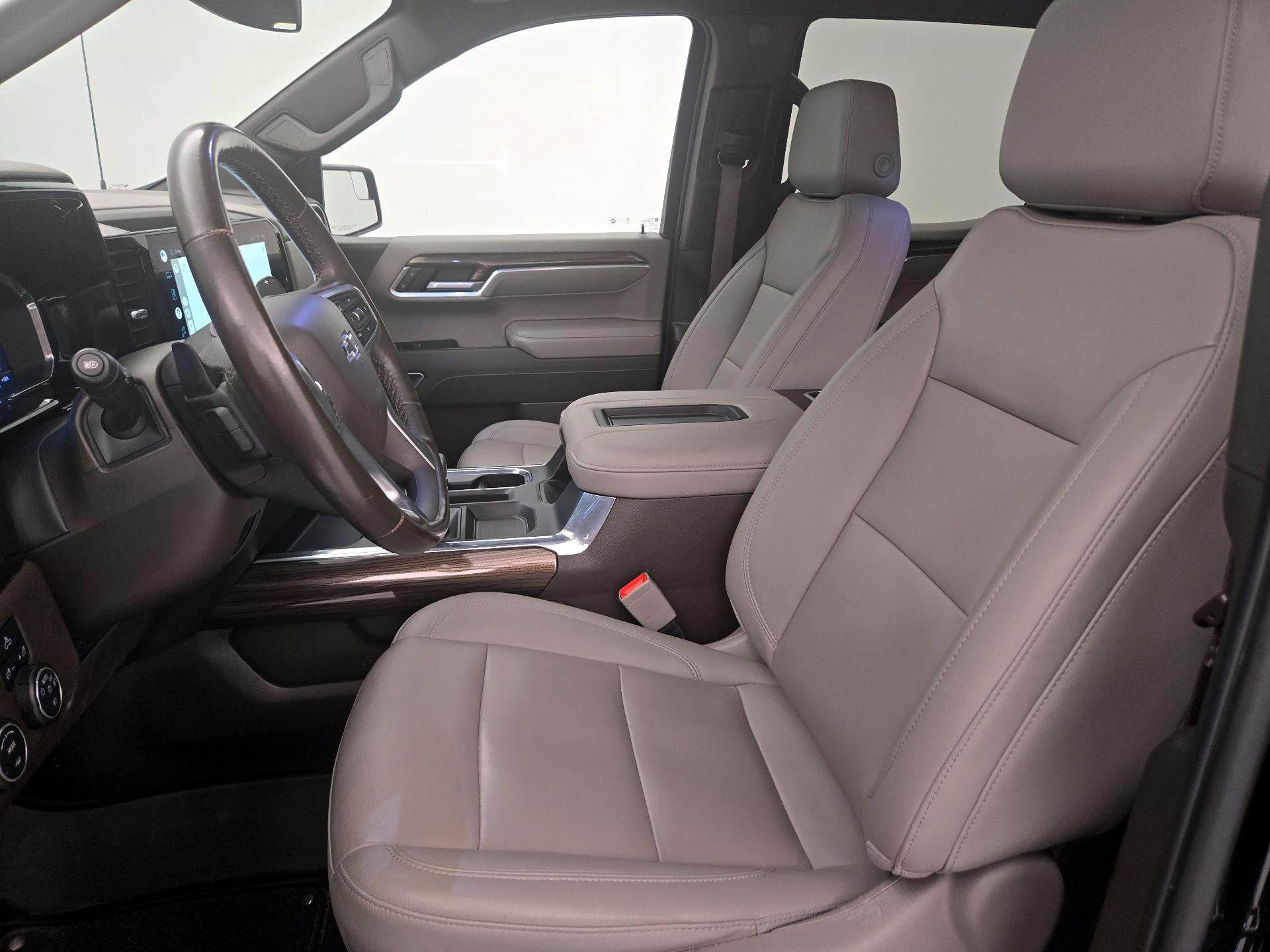 Thumbnail: 2022 Chevrolet Silverado 1500 - 11