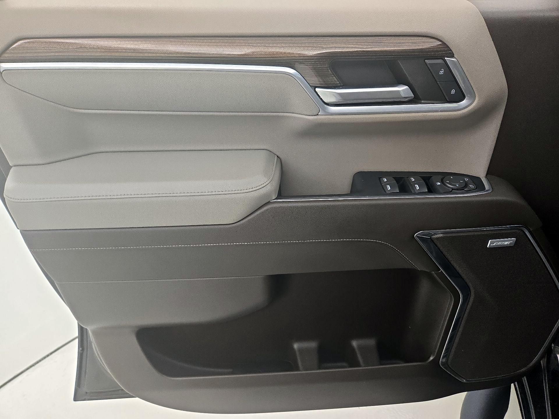 Thumbnail: 2022 Chevrolet Silverado 1500 - 12