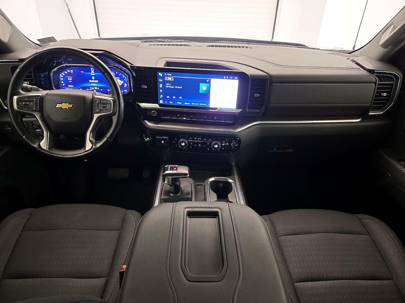 2022 Chevrolet Silverado 1500 LT - Photo 10
