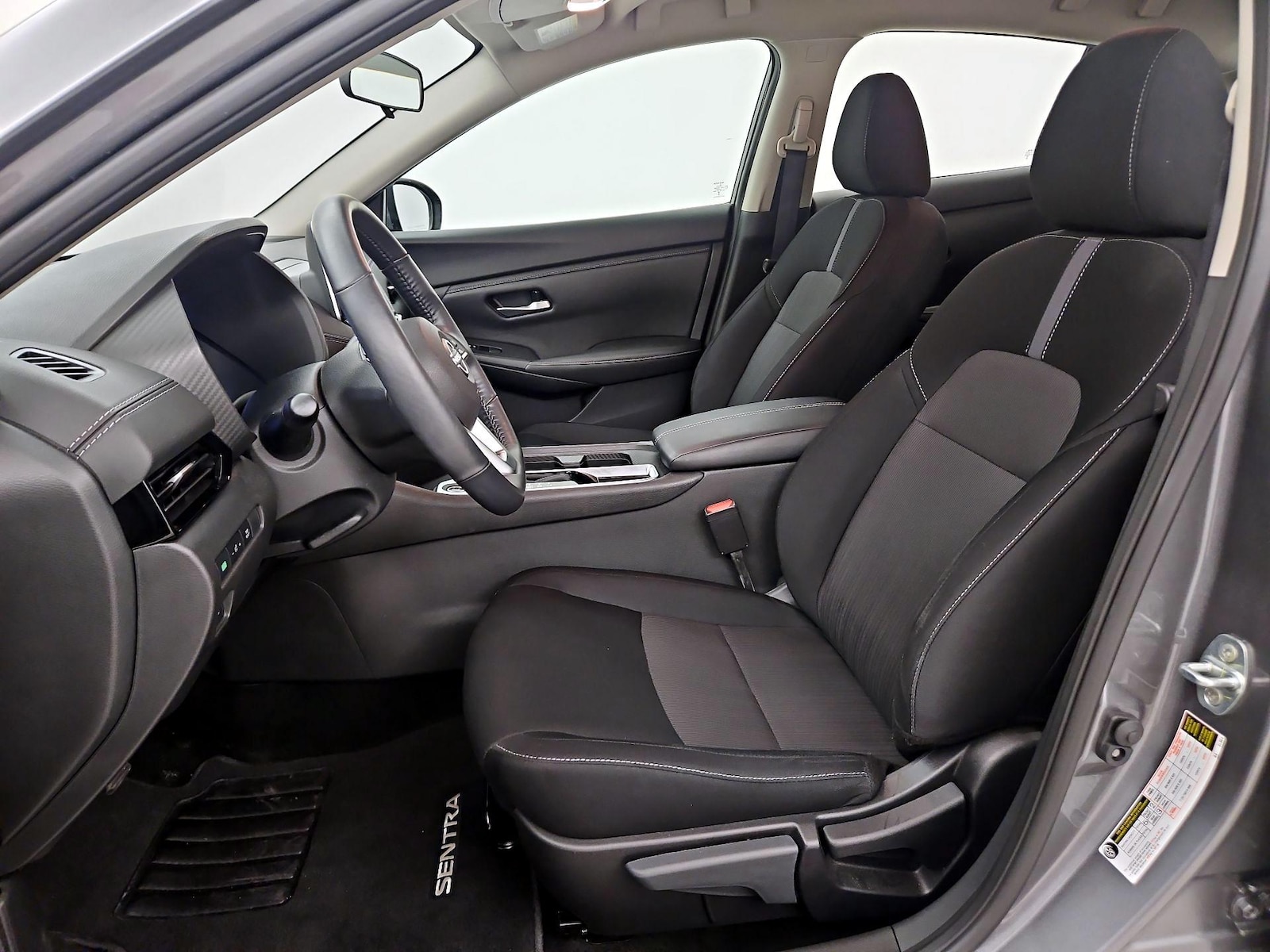 2024 Nissan Sentra SV - Photo 12