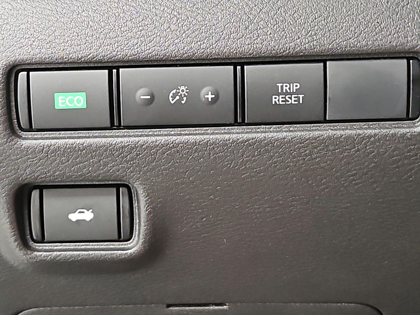 2024 Nissan Sentra SV - Photo 14