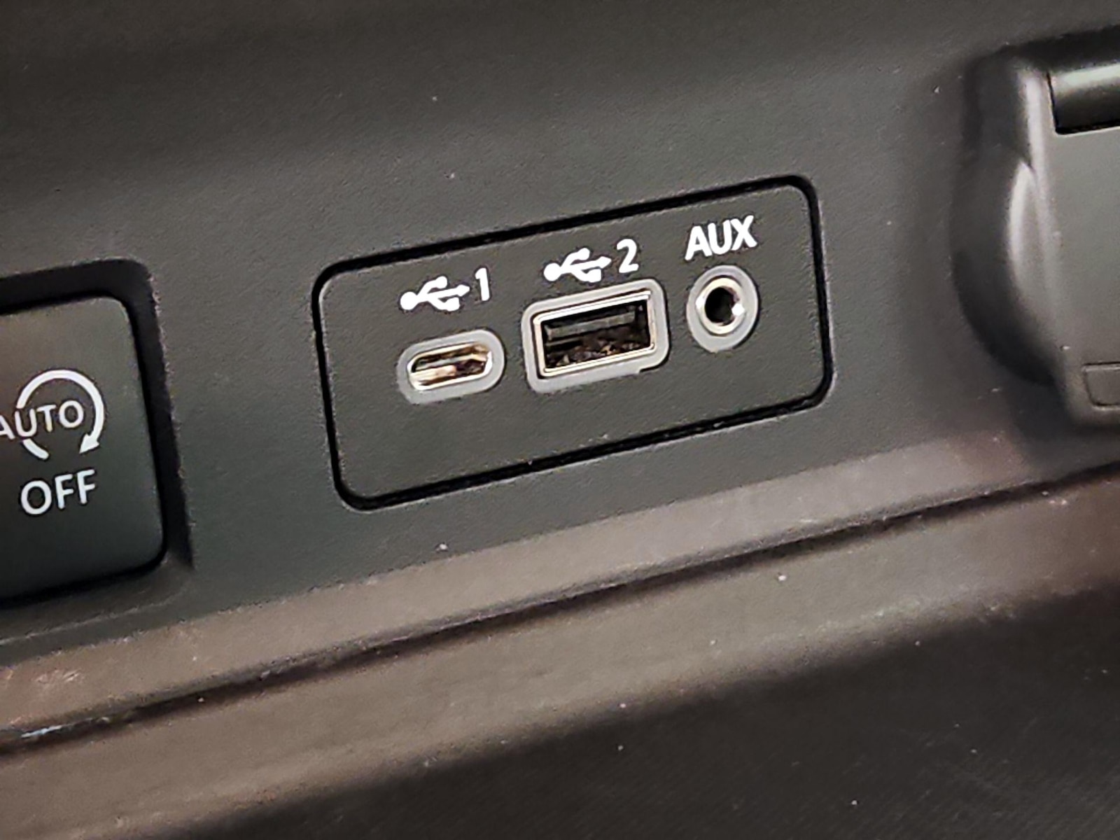 2024 Nissan Sentra SV - Photo 19