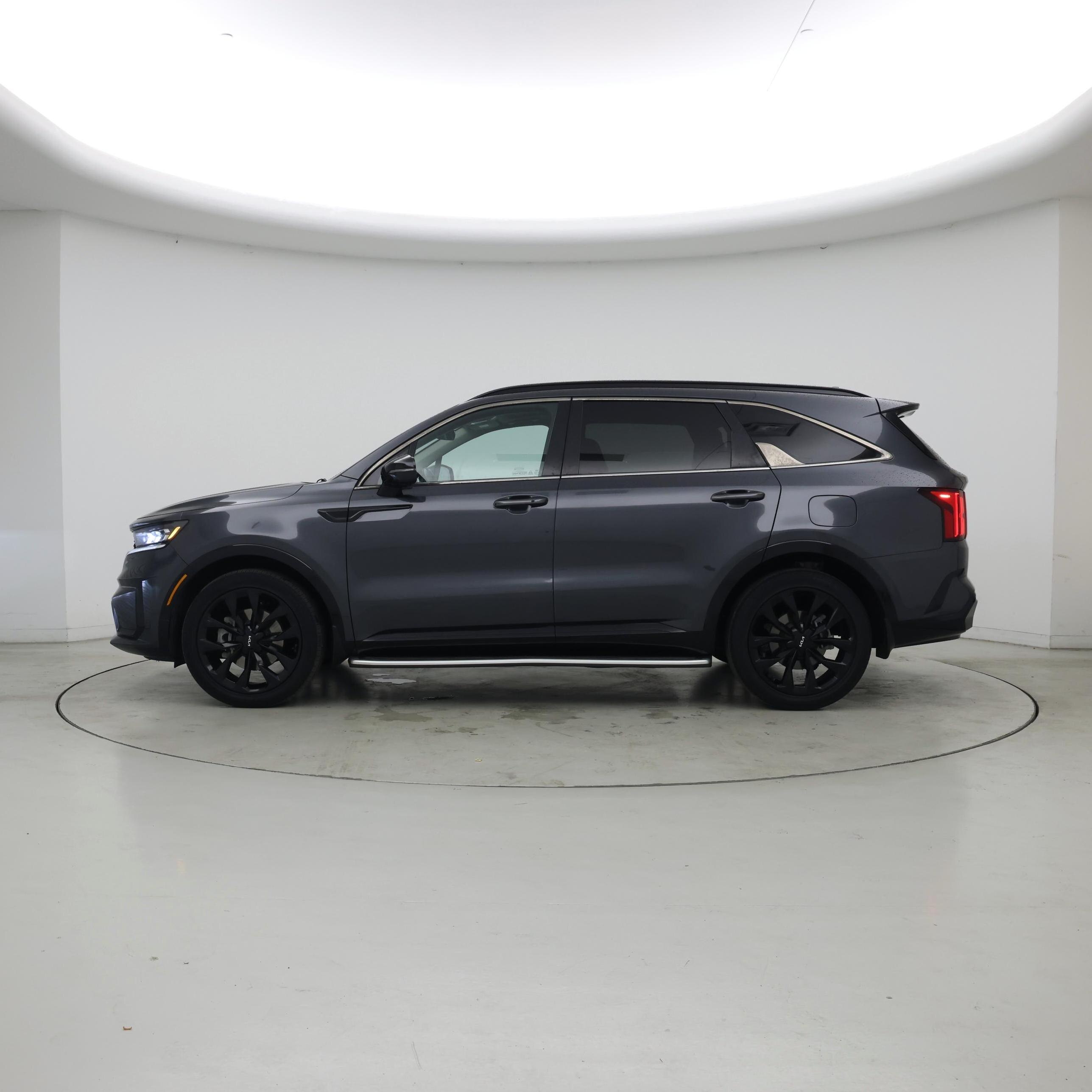 Thumbnail: 2022 Kia Sorento - 3