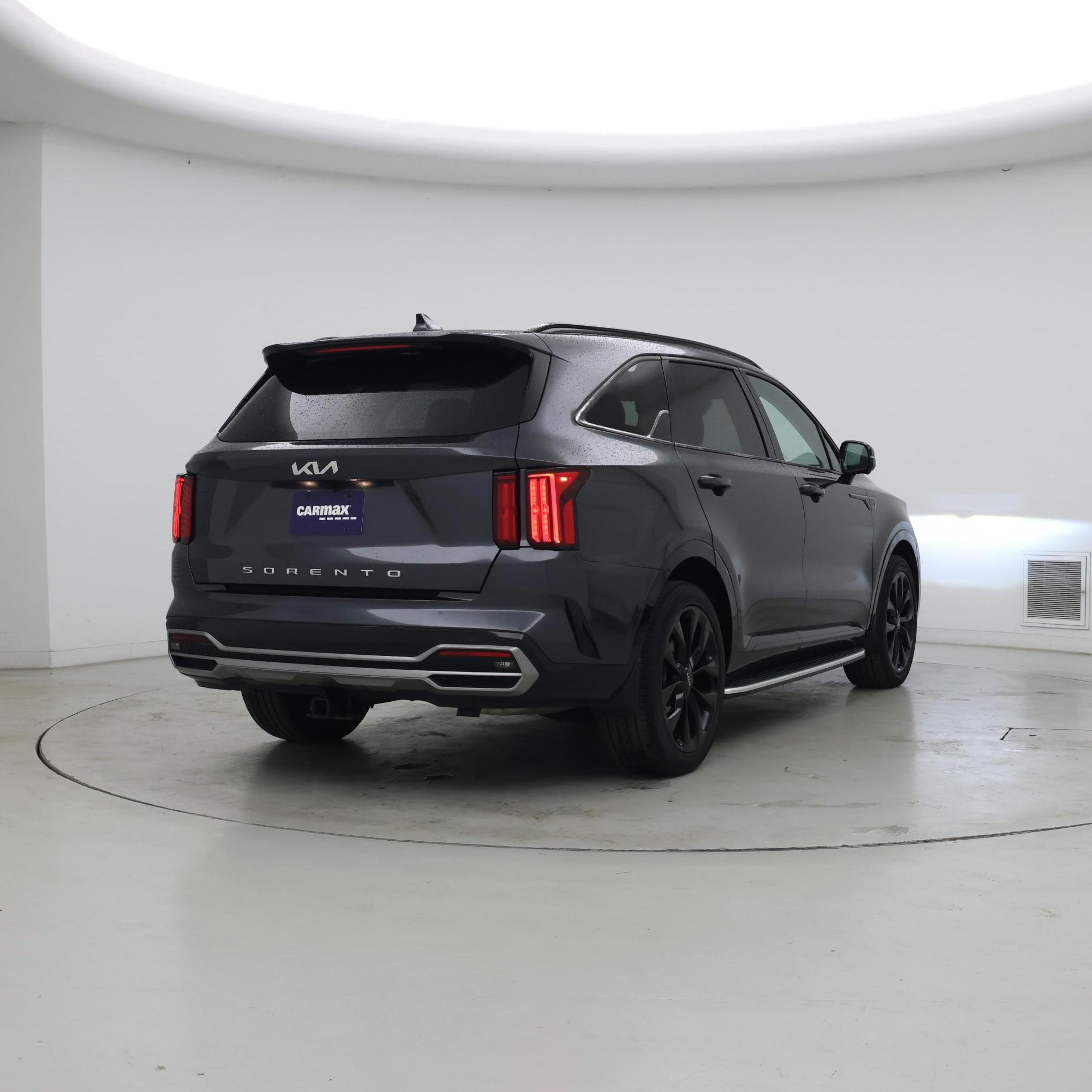 Thumbnail: 2022 Kia Sorento - 8
