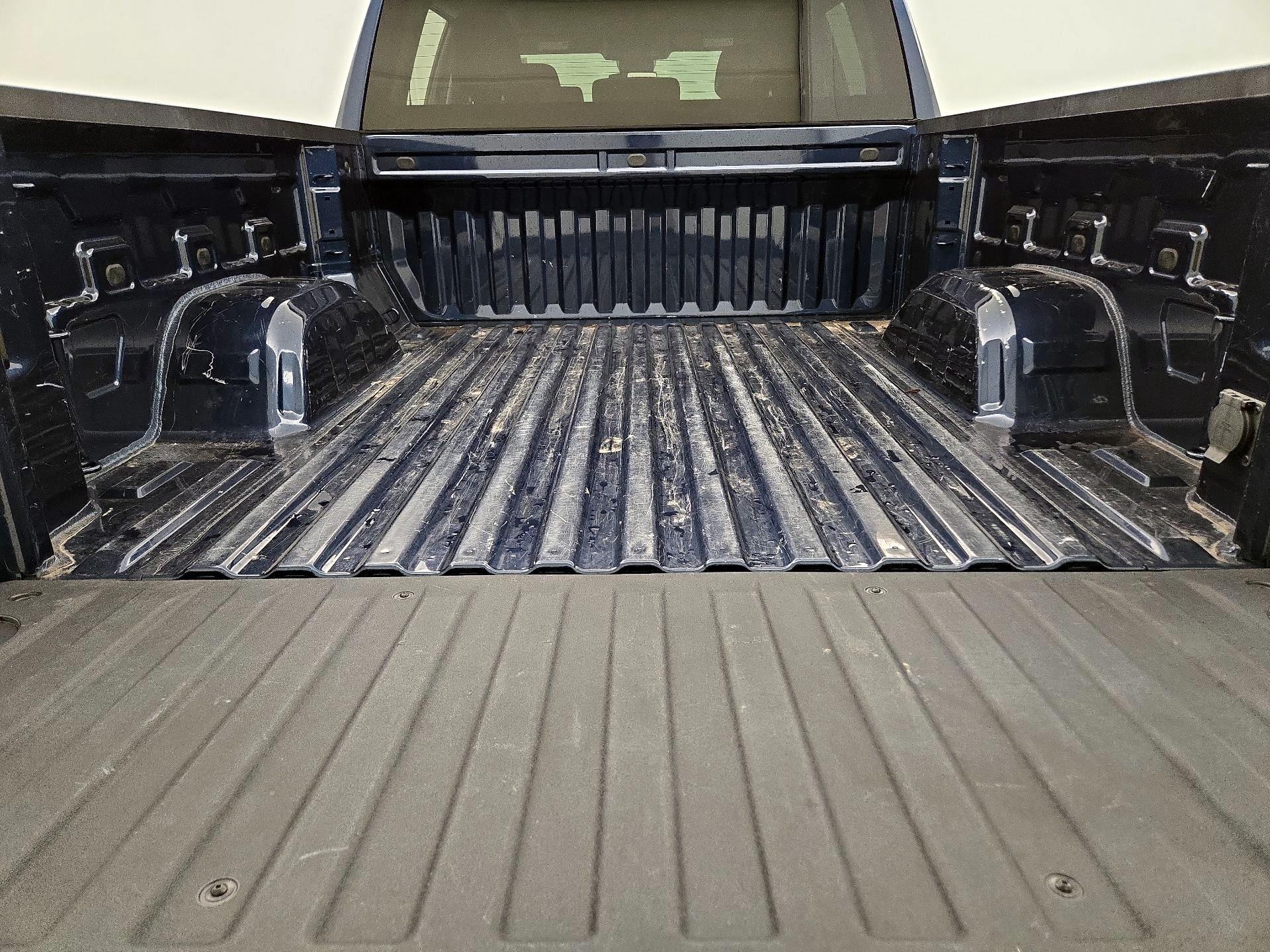 Thumbnail: 2023 Chevrolet Silverado 1500 - 20