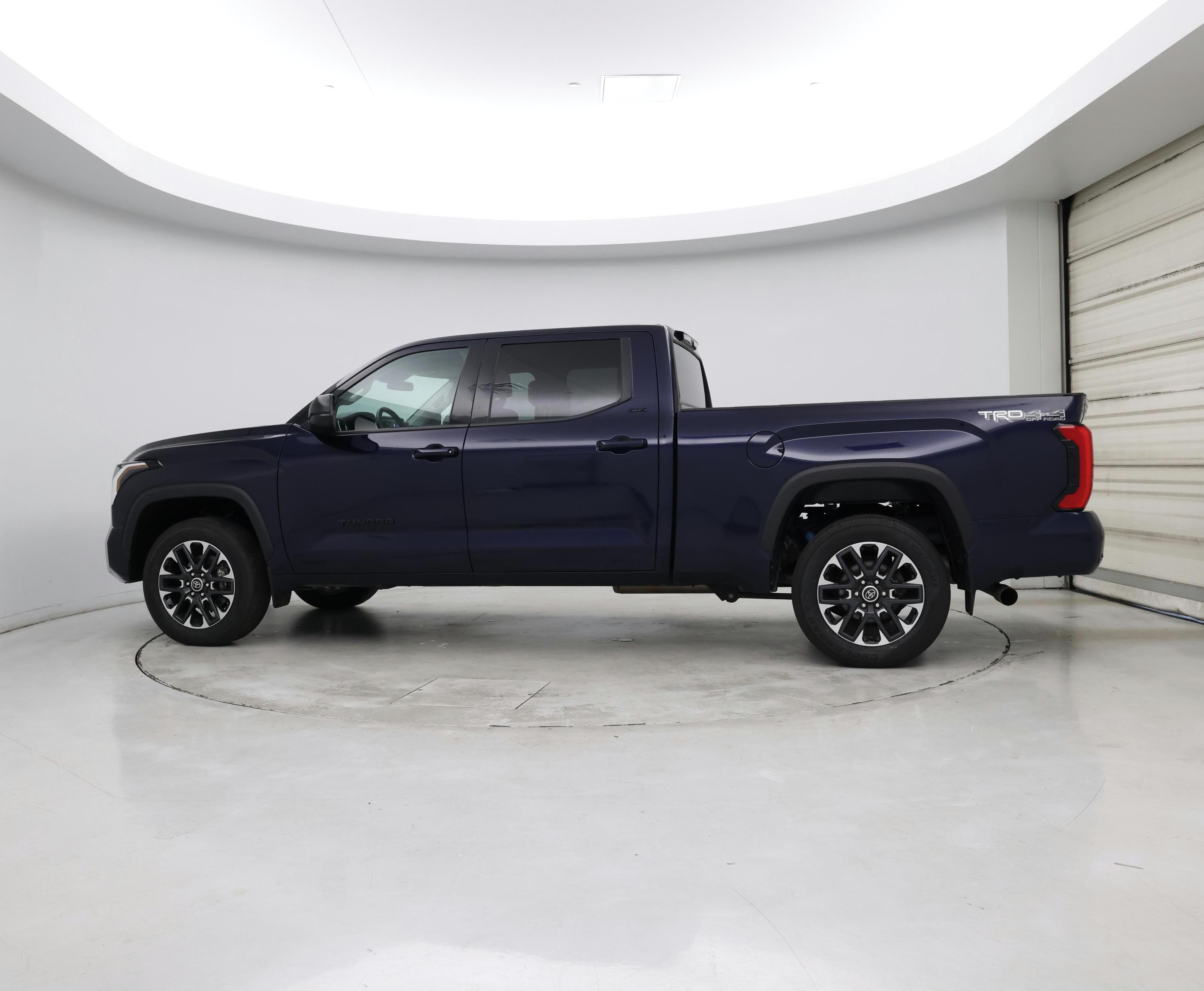 Thumbnail: 2023 Toyota Tundra - 6