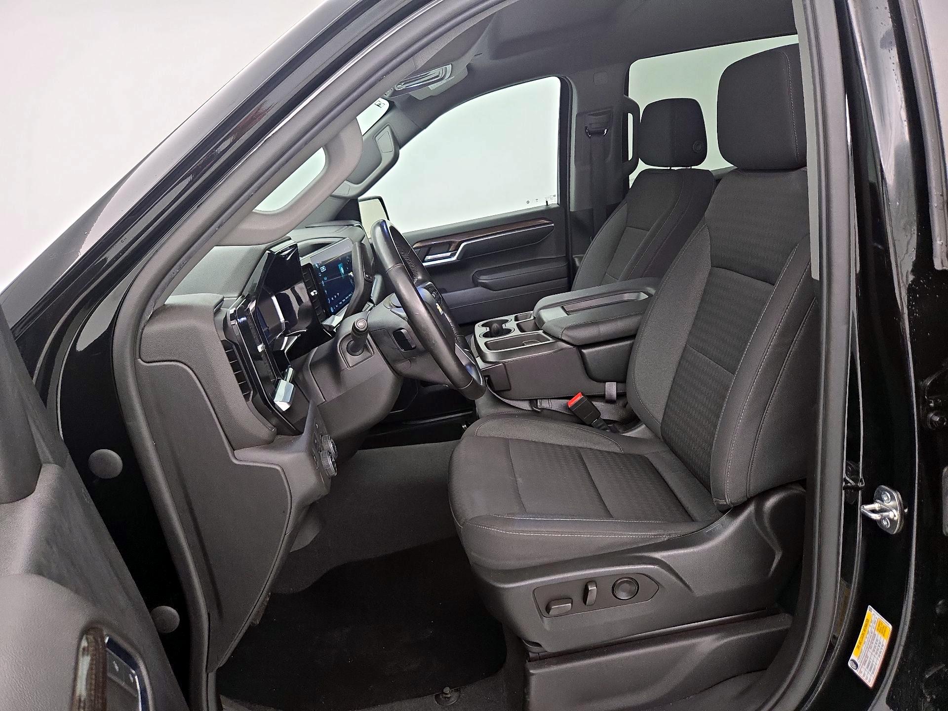 Thumbnail: 2023 Chevrolet Silverado 1500 - 11