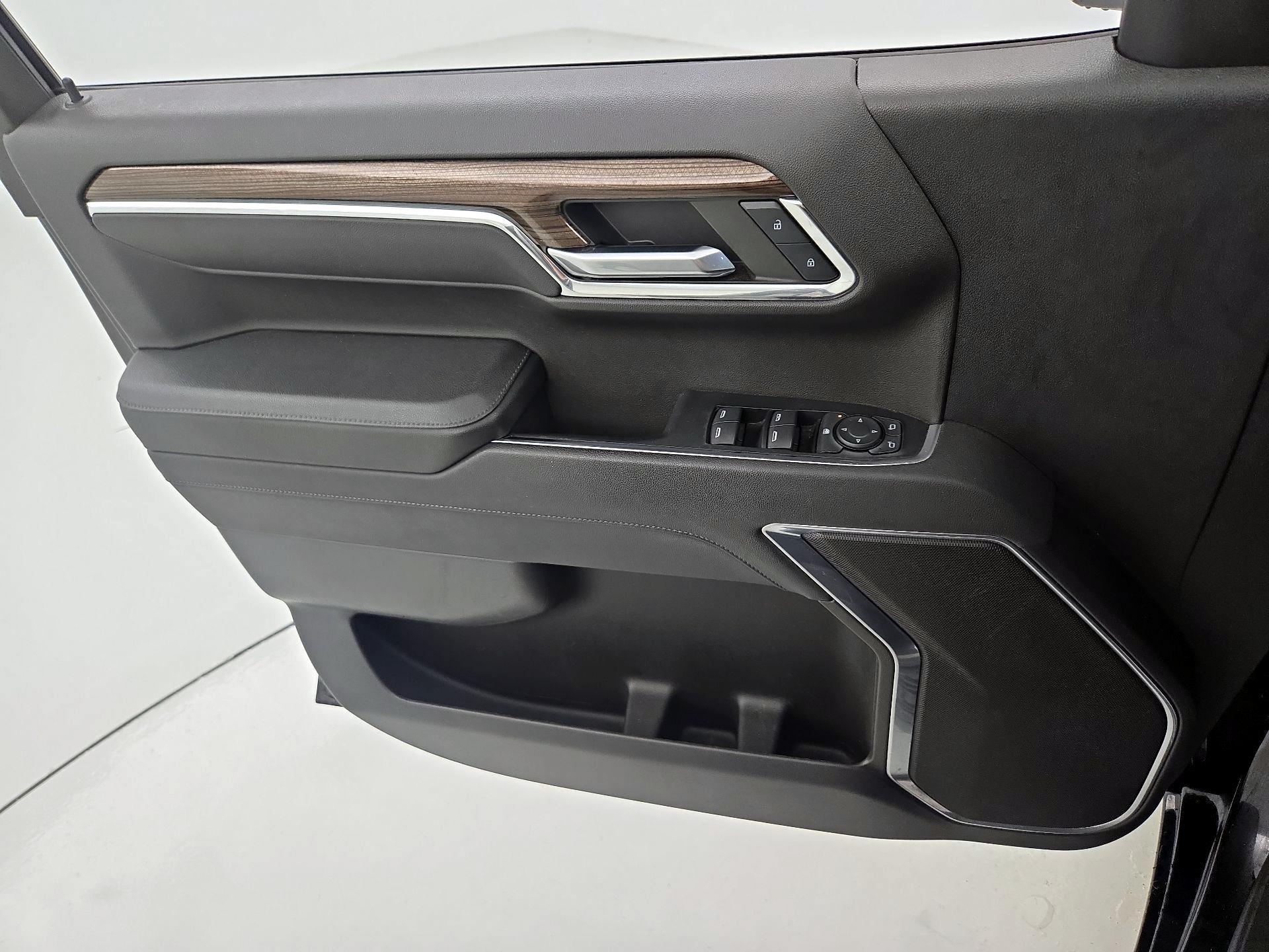 Thumbnail: 2023 Chevrolet Silverado 1500 - 12