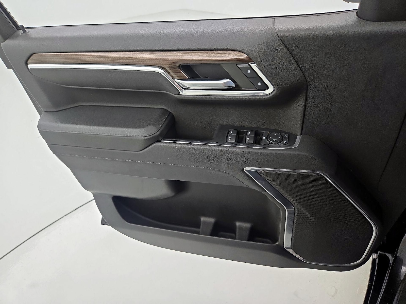 2023 Chevrolet Silverado 1500 LT - Photo 13