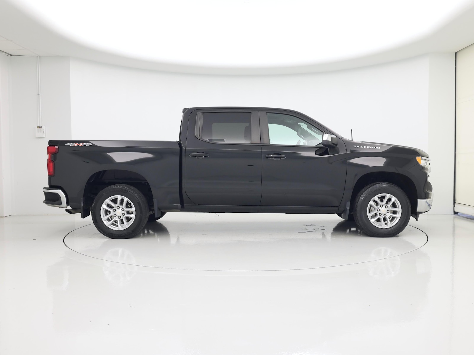 2023 Chevrolet Silverado 1500 LT - Photo 8