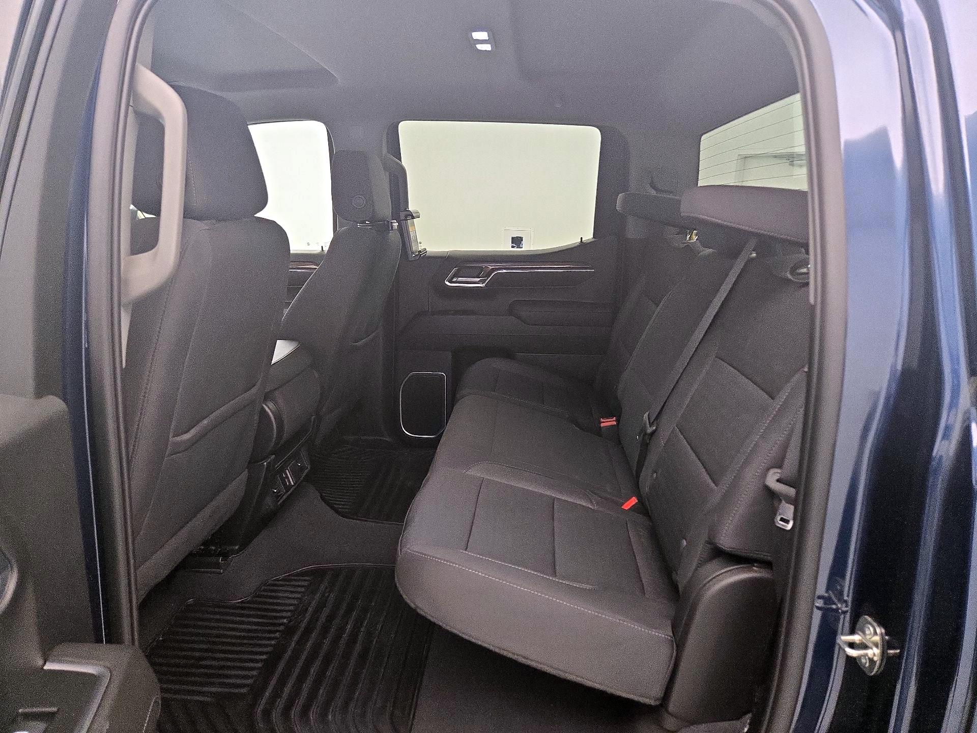 Thumbnail: 2023 Chevrolet Silverado 1500 - 20