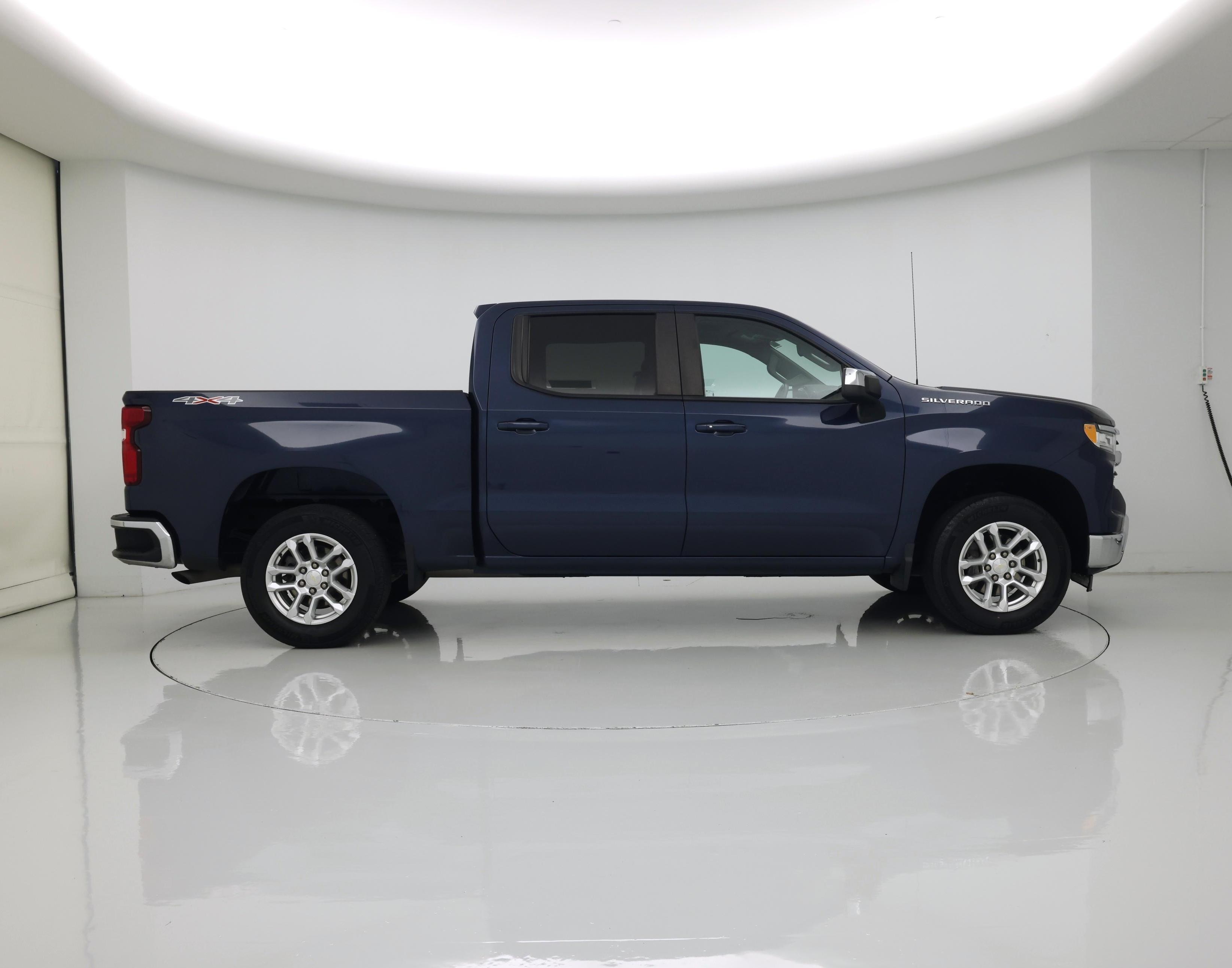 Thumbnail: 2023 Chevrolet Silverado 1500 - 7