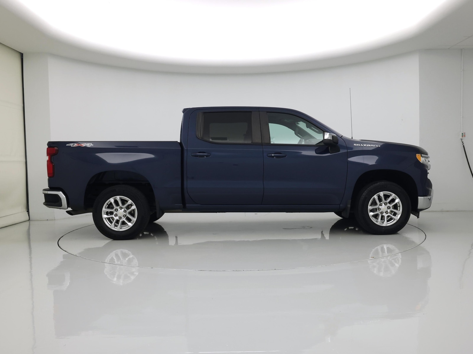 2023 Chevrolet Silverado 1500 LT - Photo 8