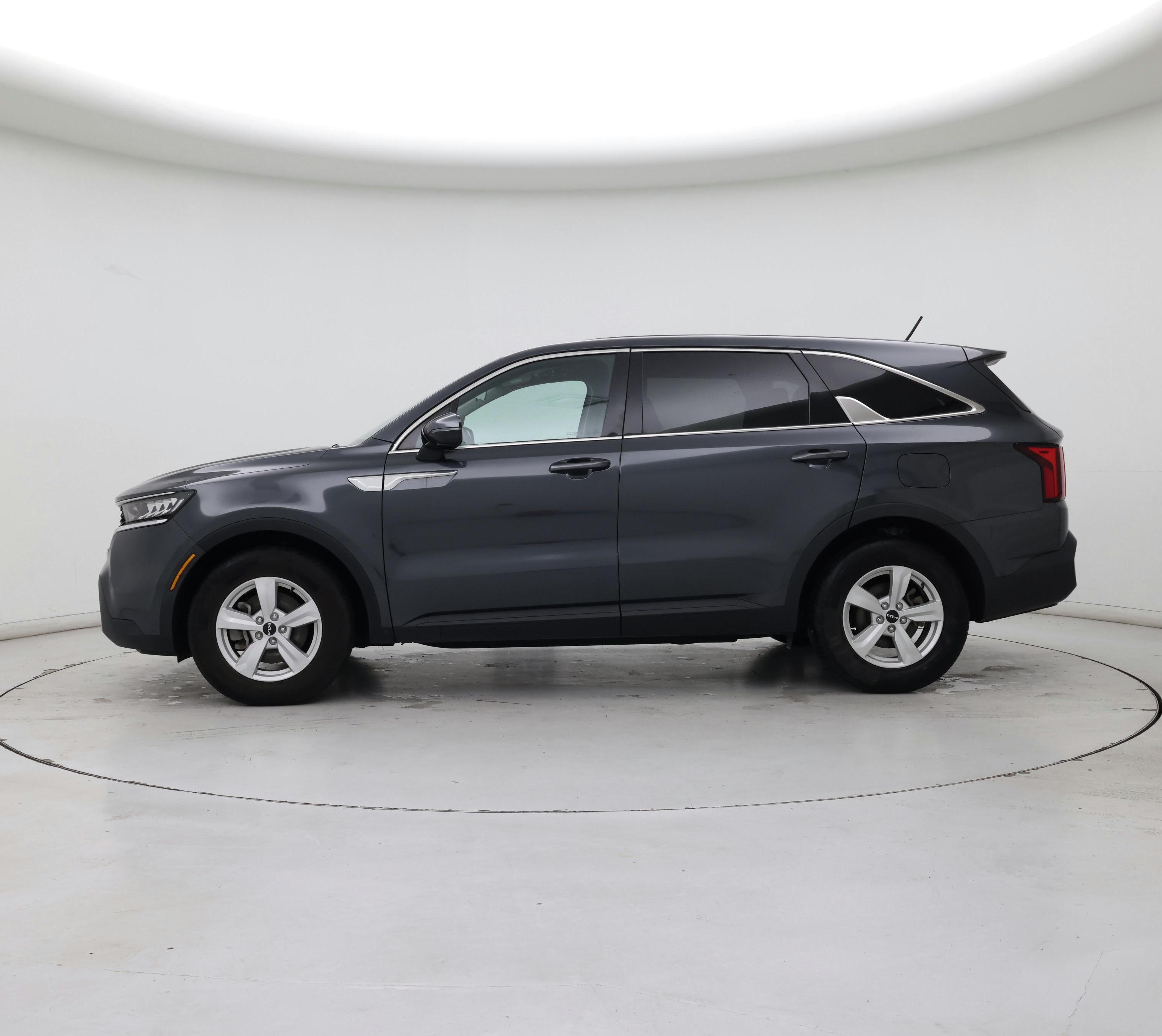 Thumbnail: 2022 Kia Sorento - 3