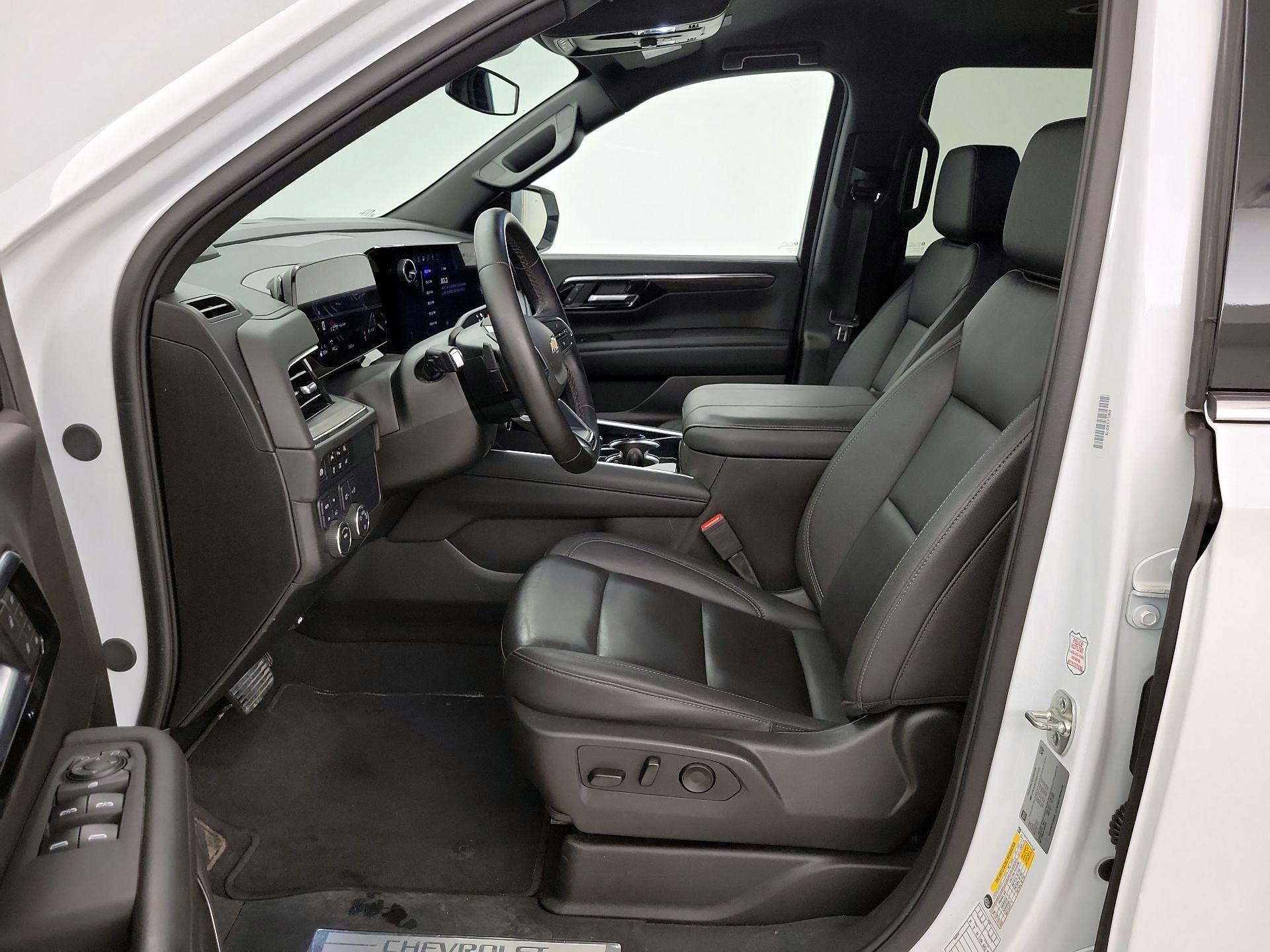 Thumbnail: 2025 Chevrolet Tahoe - 11