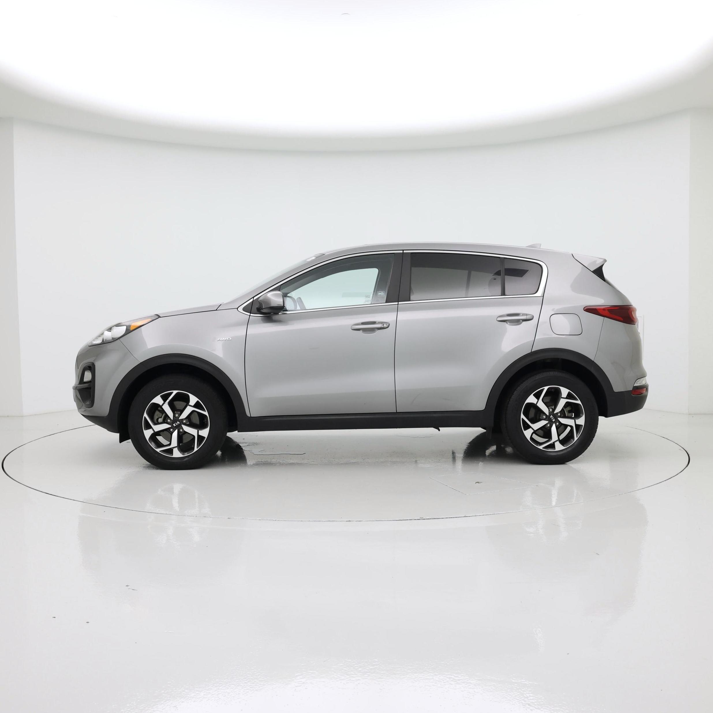 Thumbnail: 2022 Kia Sportage - 3