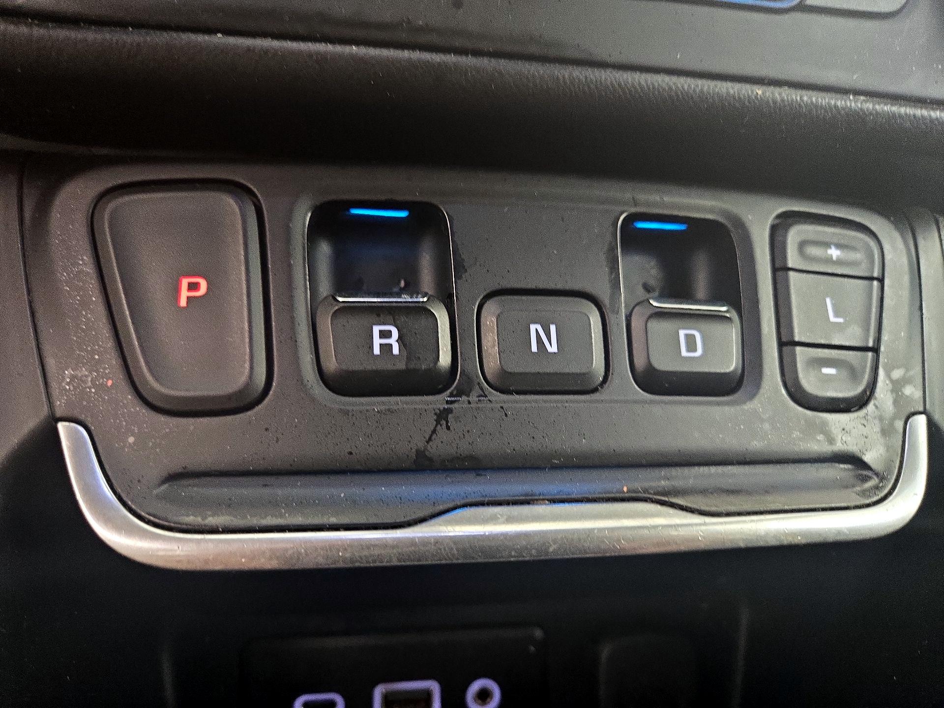 Thumbnail: 2020 GMC Terrain - 17