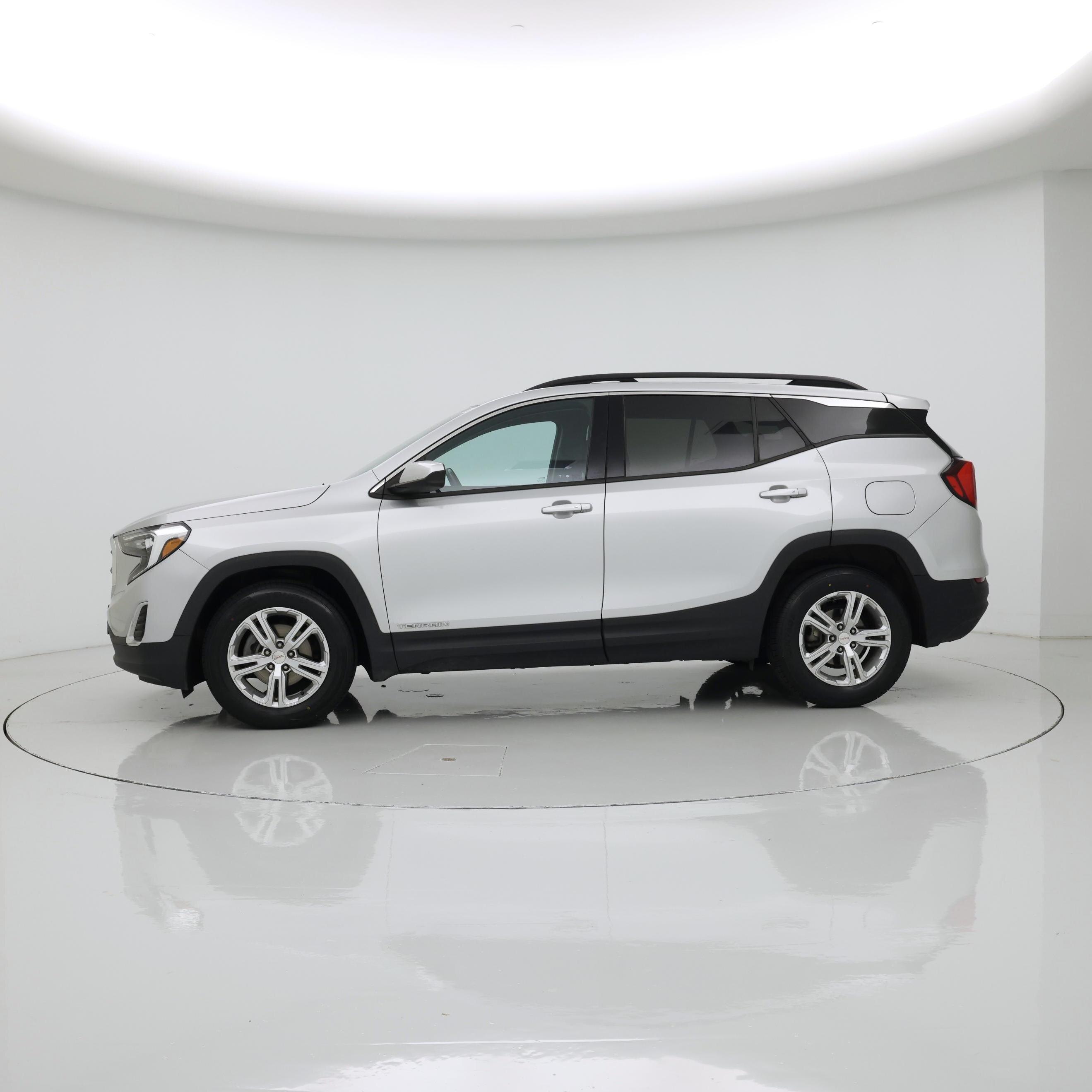 Thumbnail: 2020 GMC Terrain - 3