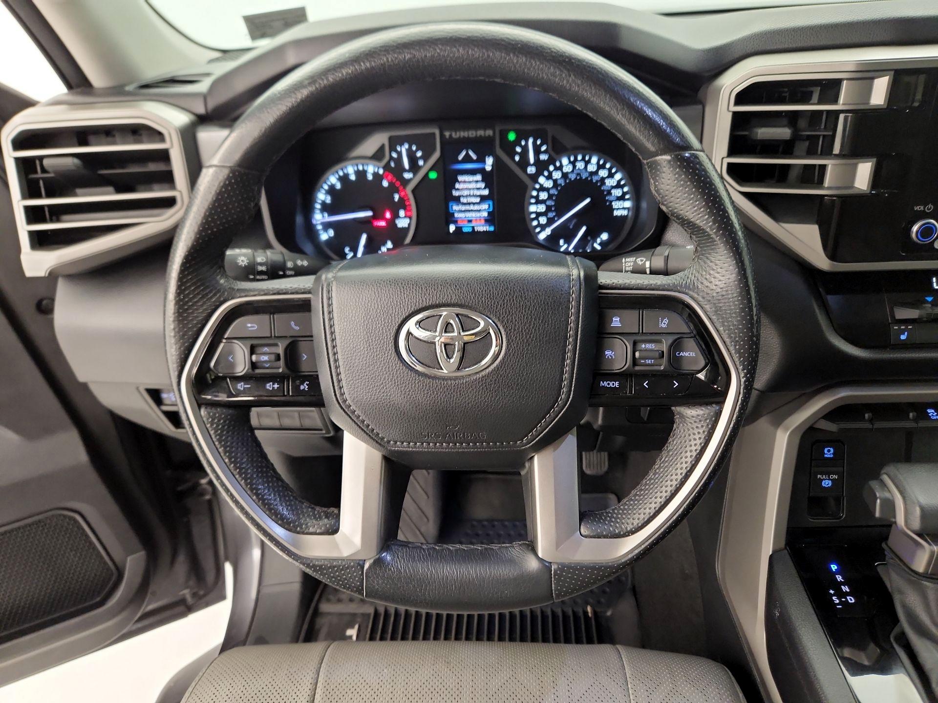 Thumbnail: 2024 Toyota Tundra - 10