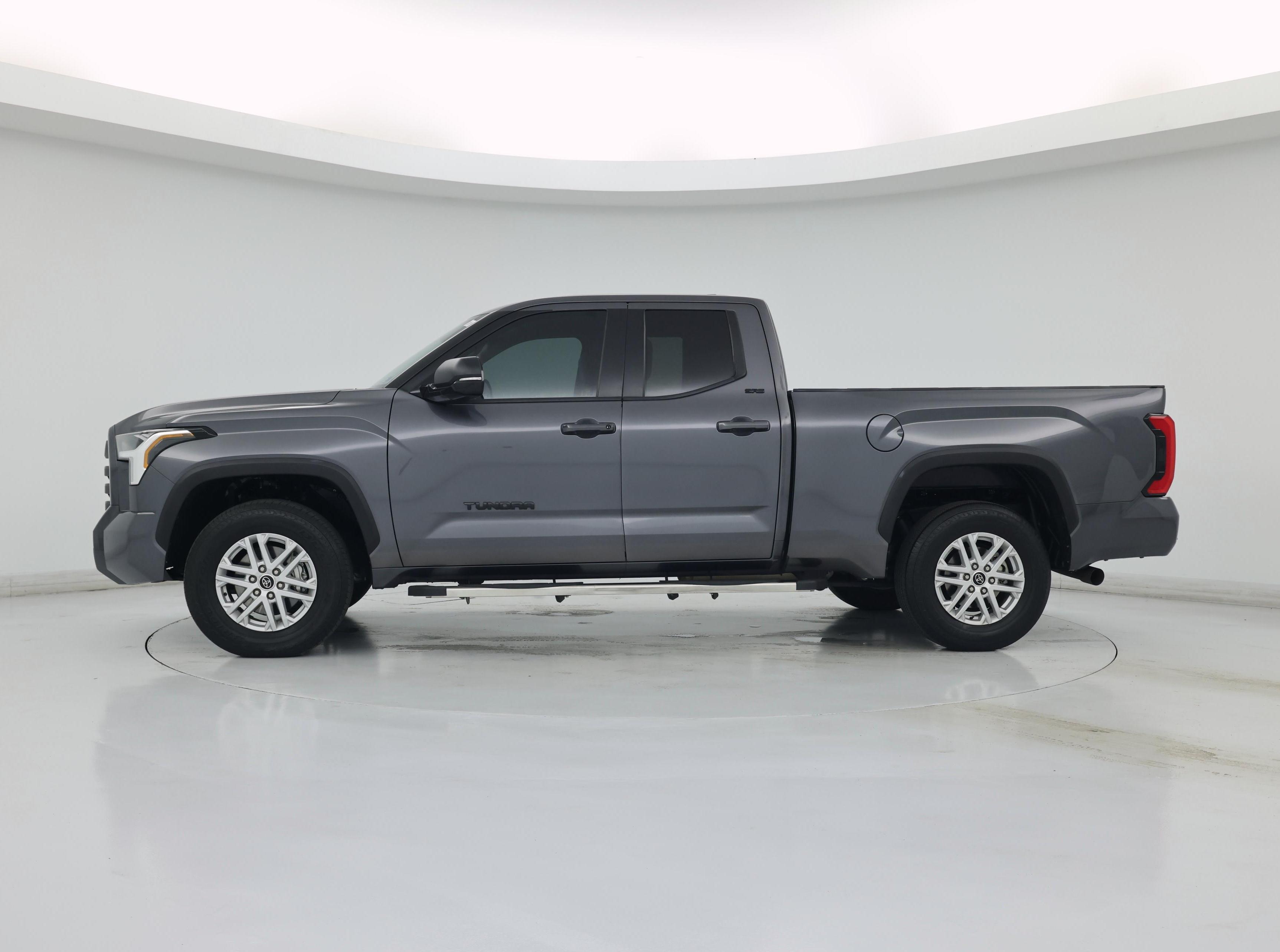 Thumbnail: 2024 Toyota Tundra - 3