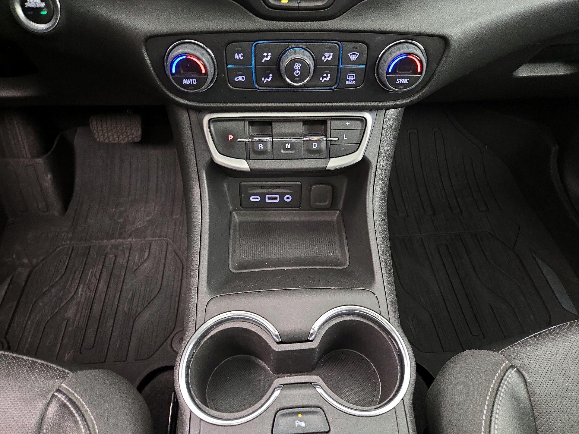 Thumbnail: 2023 GMC Terrain - 17