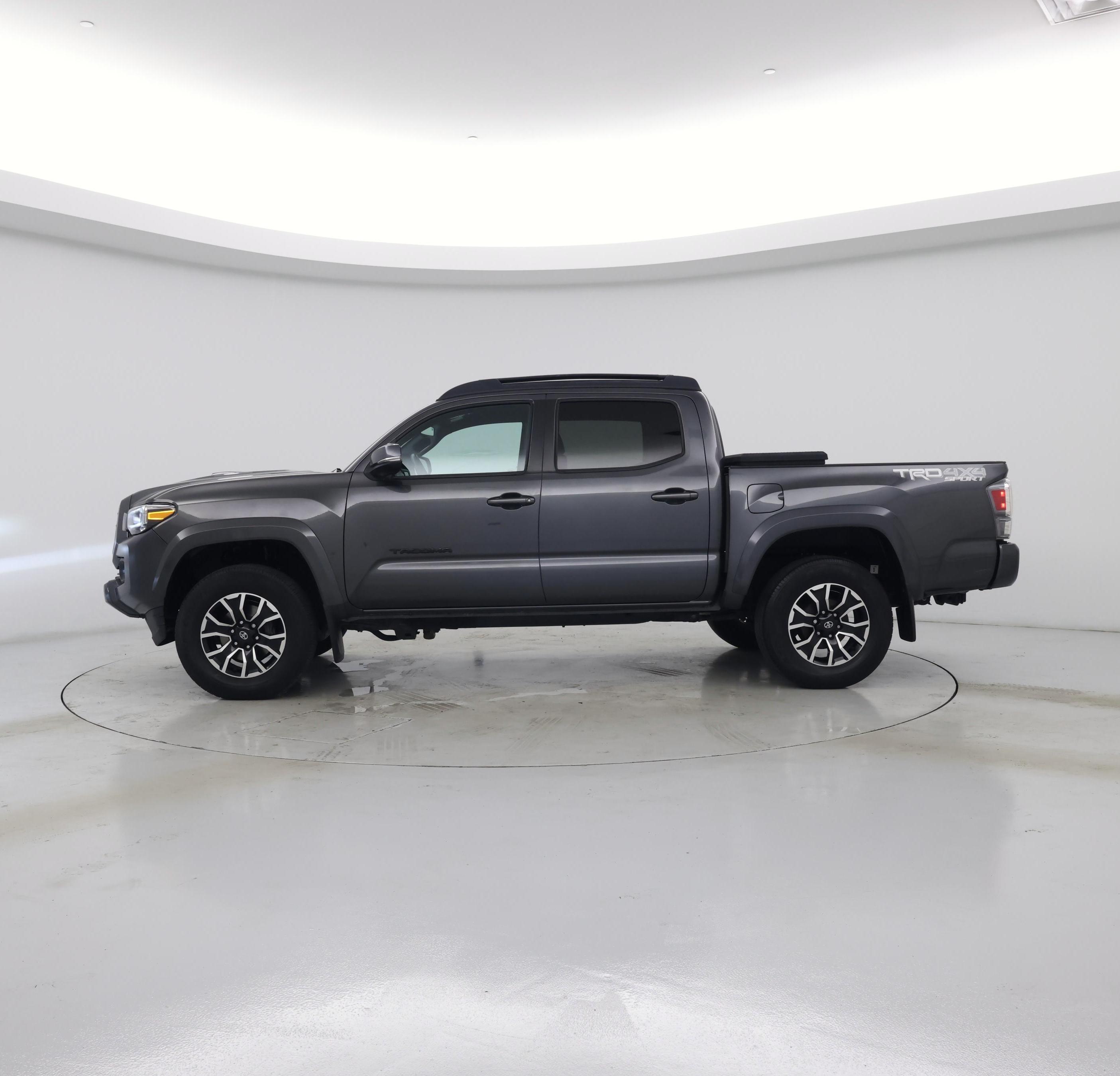 Thumbnail: 2022 Toyota Tacoma - 3