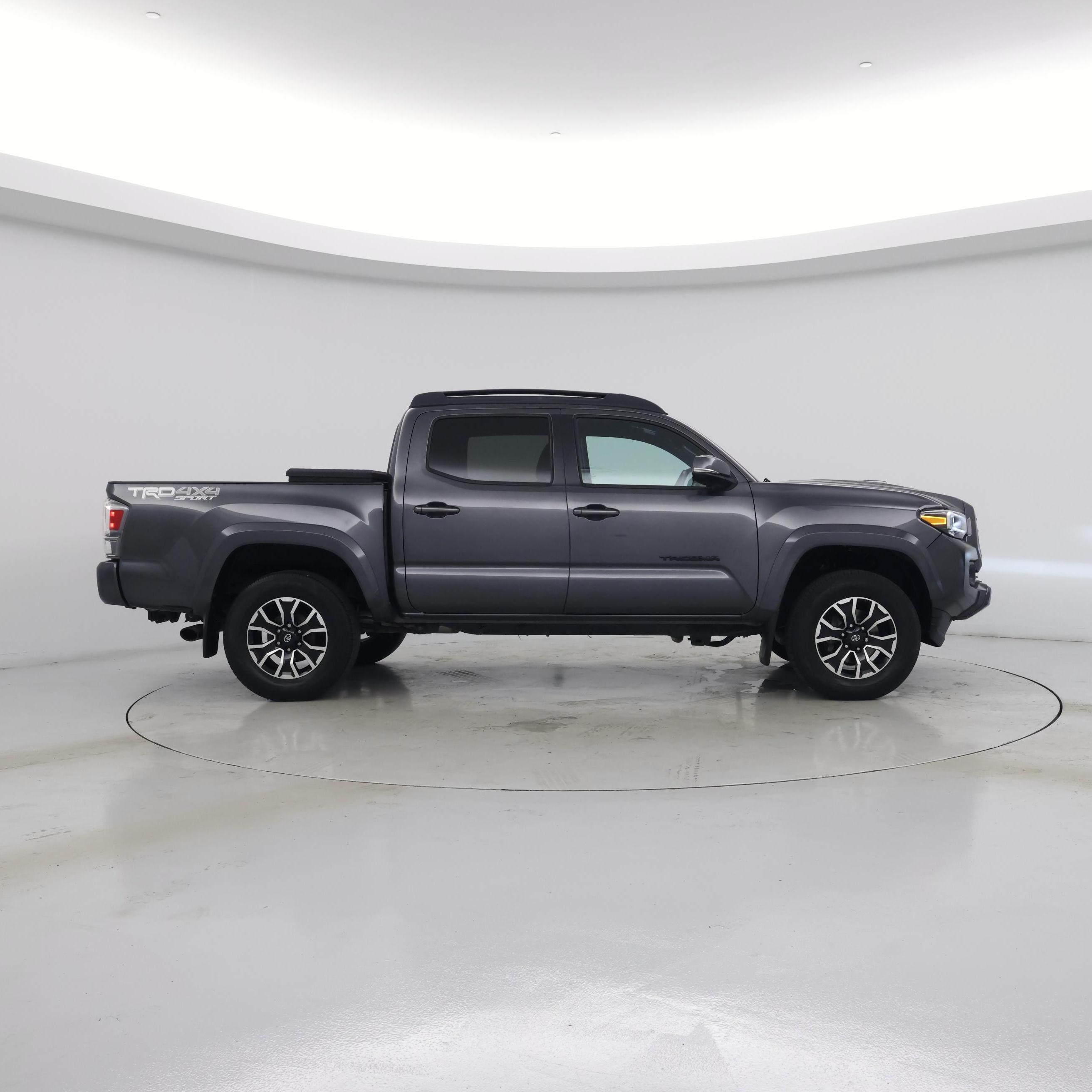 Thumbnail: 2022 Toyota Tacoma - 7