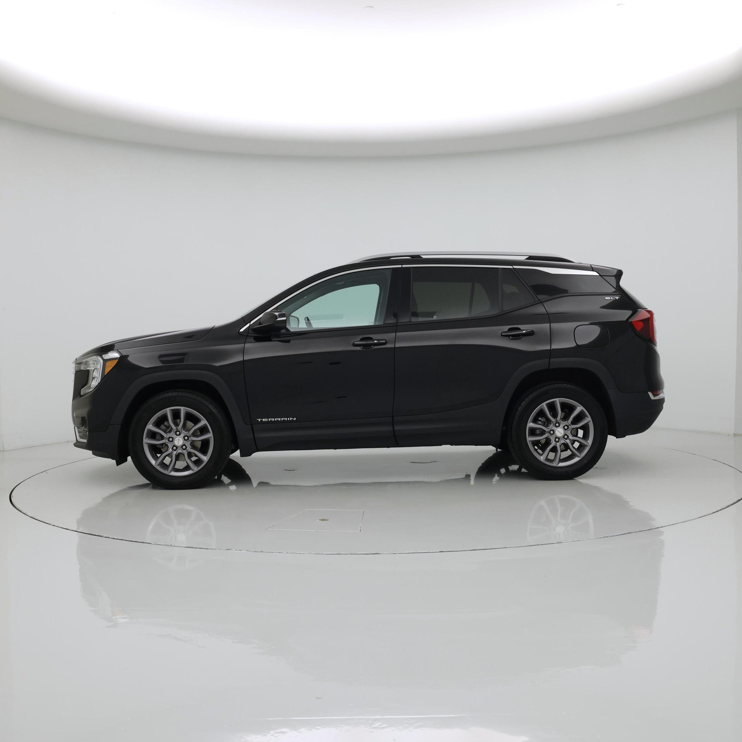 Thumbnail: 2022 GMC Terrain - 3