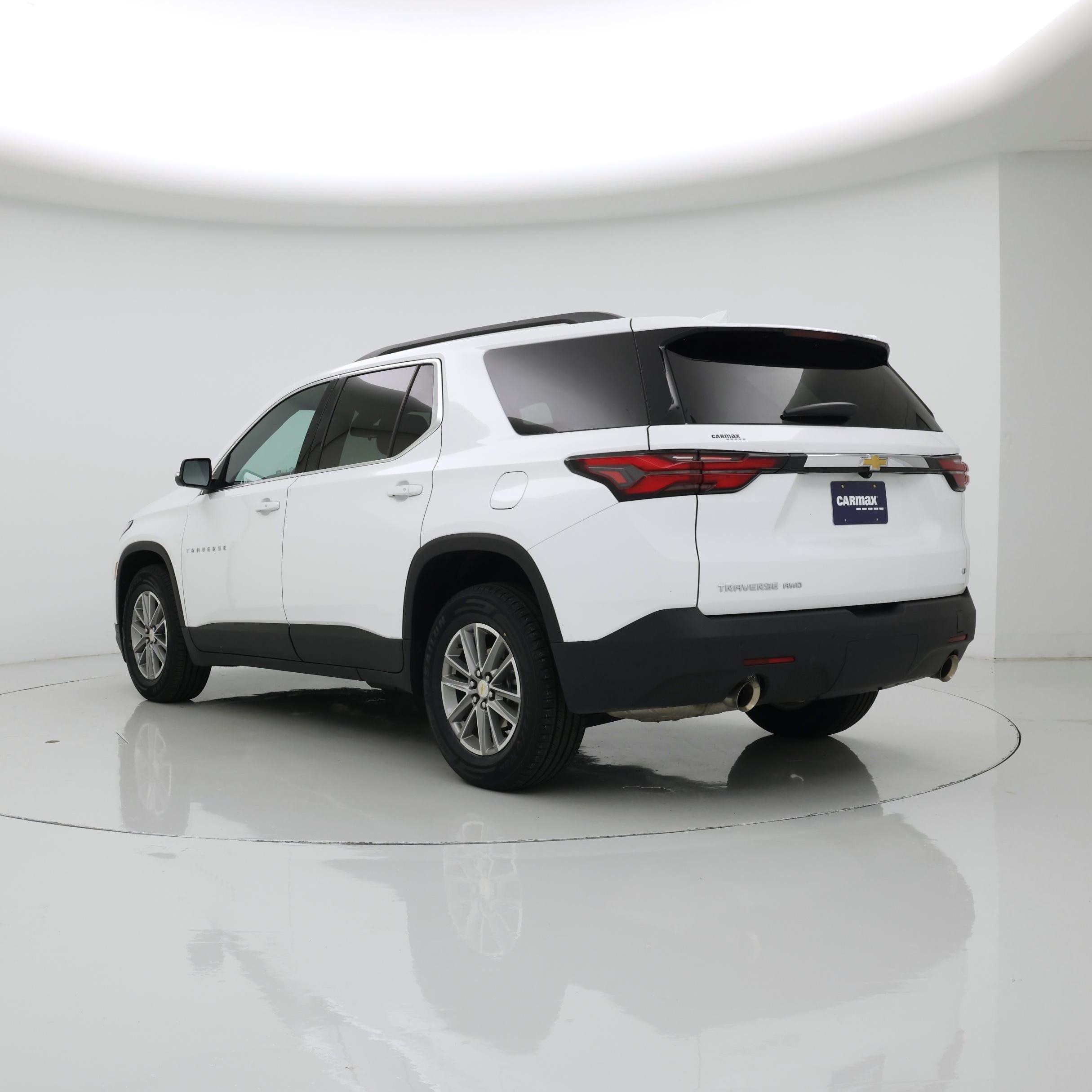 Thumbnail: 2023 Chevrolet Traverse - 2
