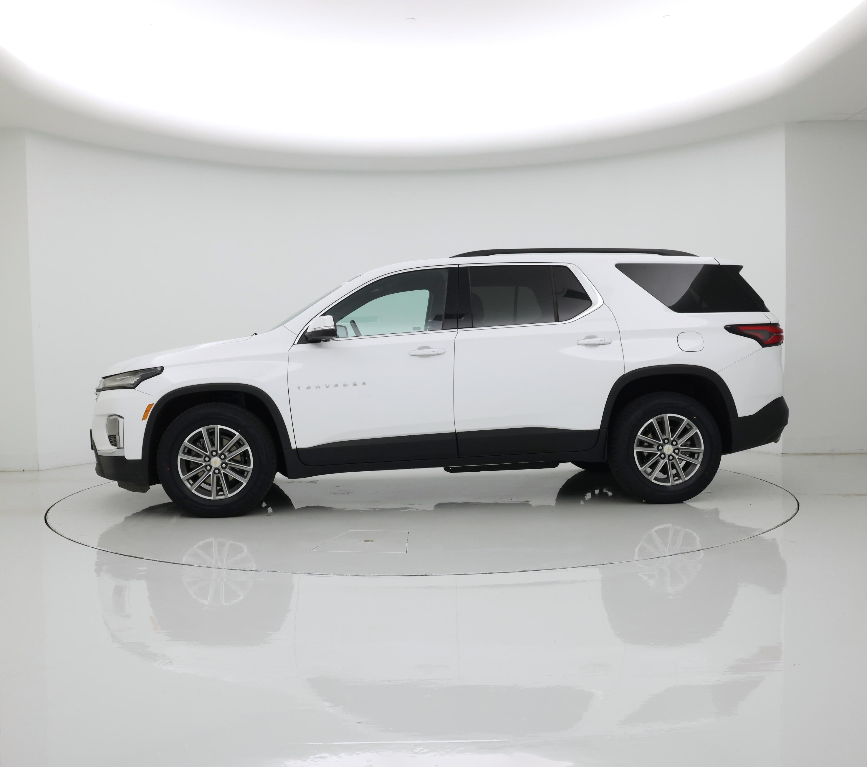 Thumbnail: 2023 Chevrolet Traverse - 3