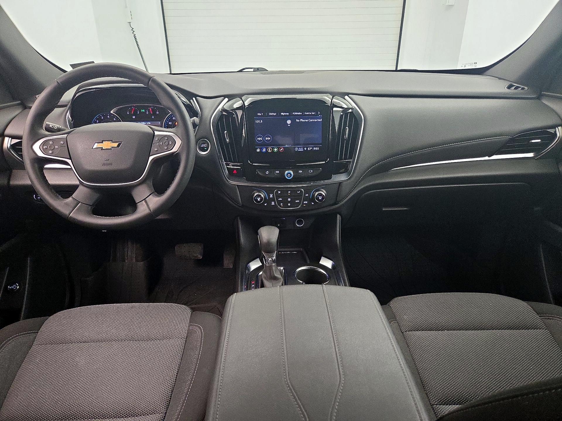 Thumbnail: 2023 Chevrolet Traverse - 9