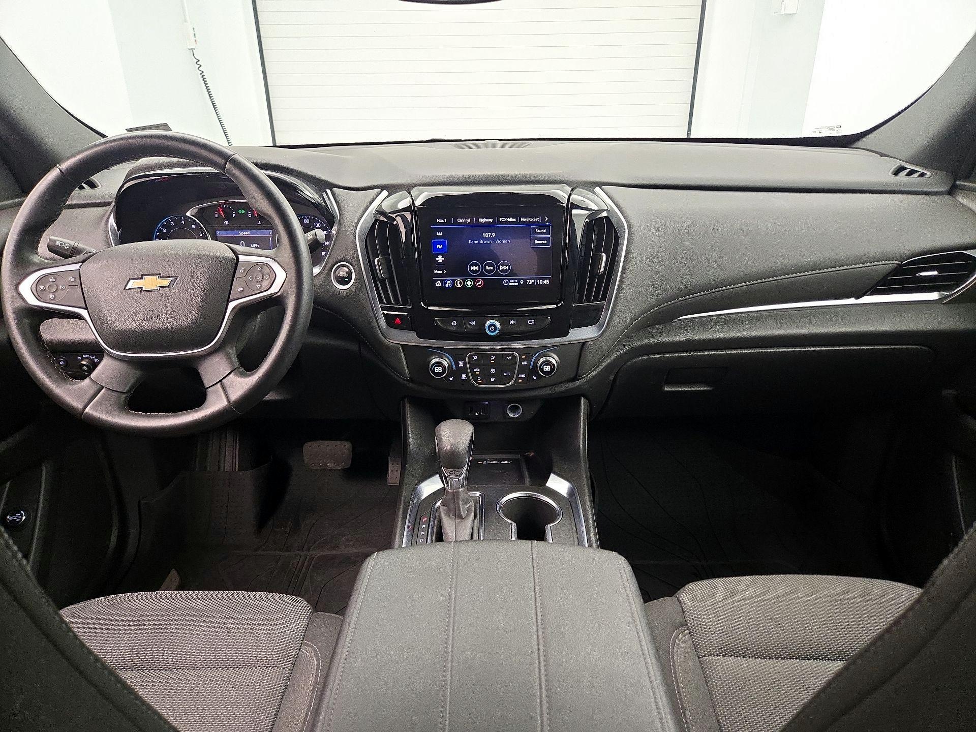 Thumbnail: 2023 Chevrolet Traverse - 9