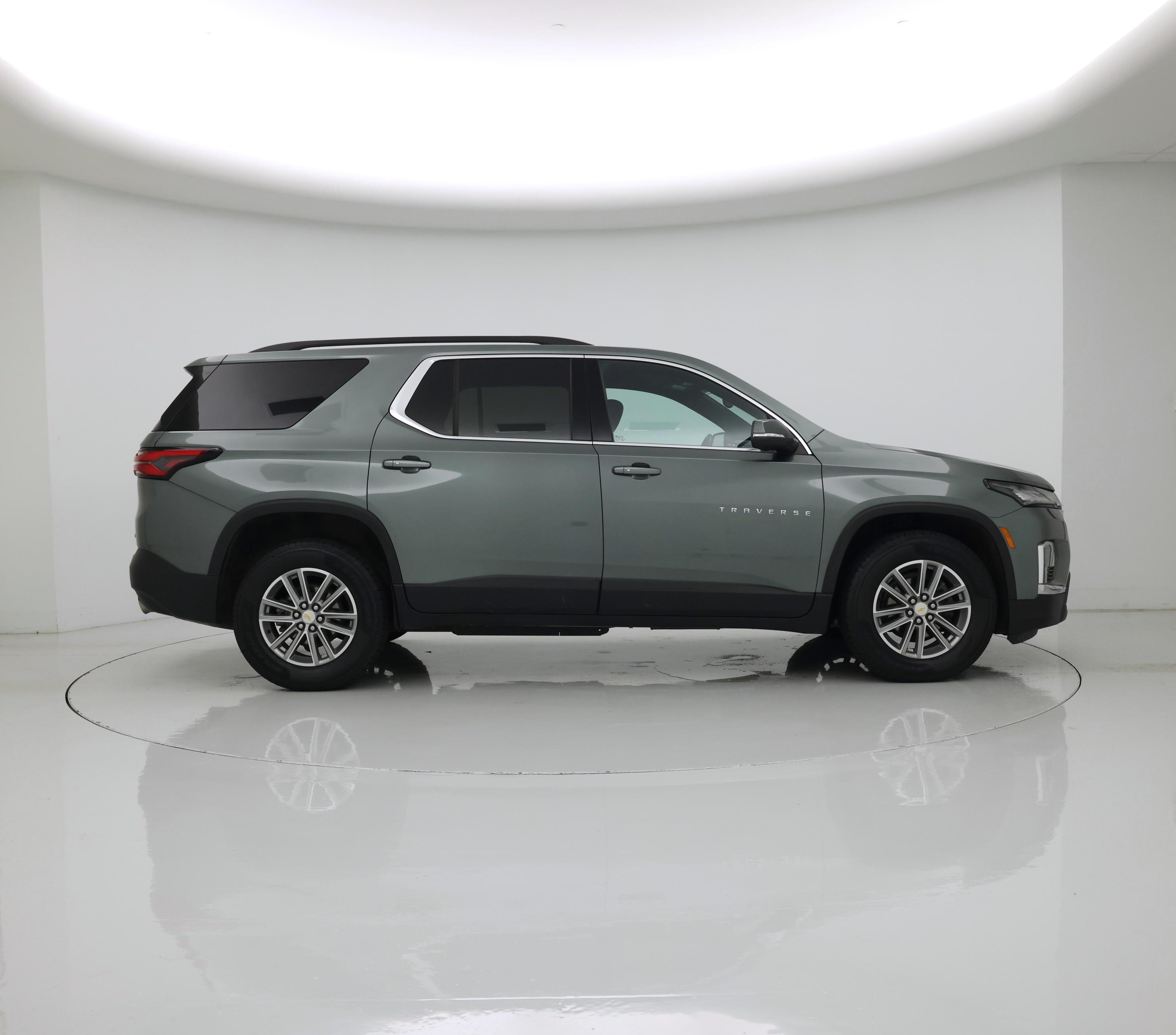 Thumbnail: 2023 Chevrolet Traverse - 7