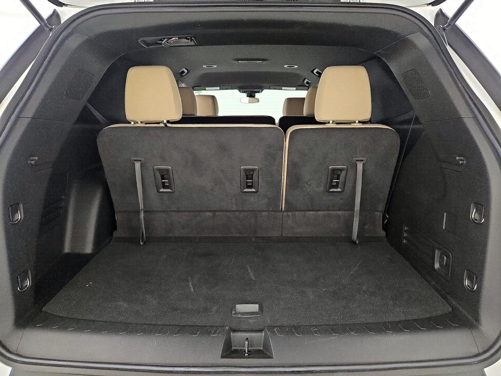 2023 Chevrolet Traverse LS - Photo 22