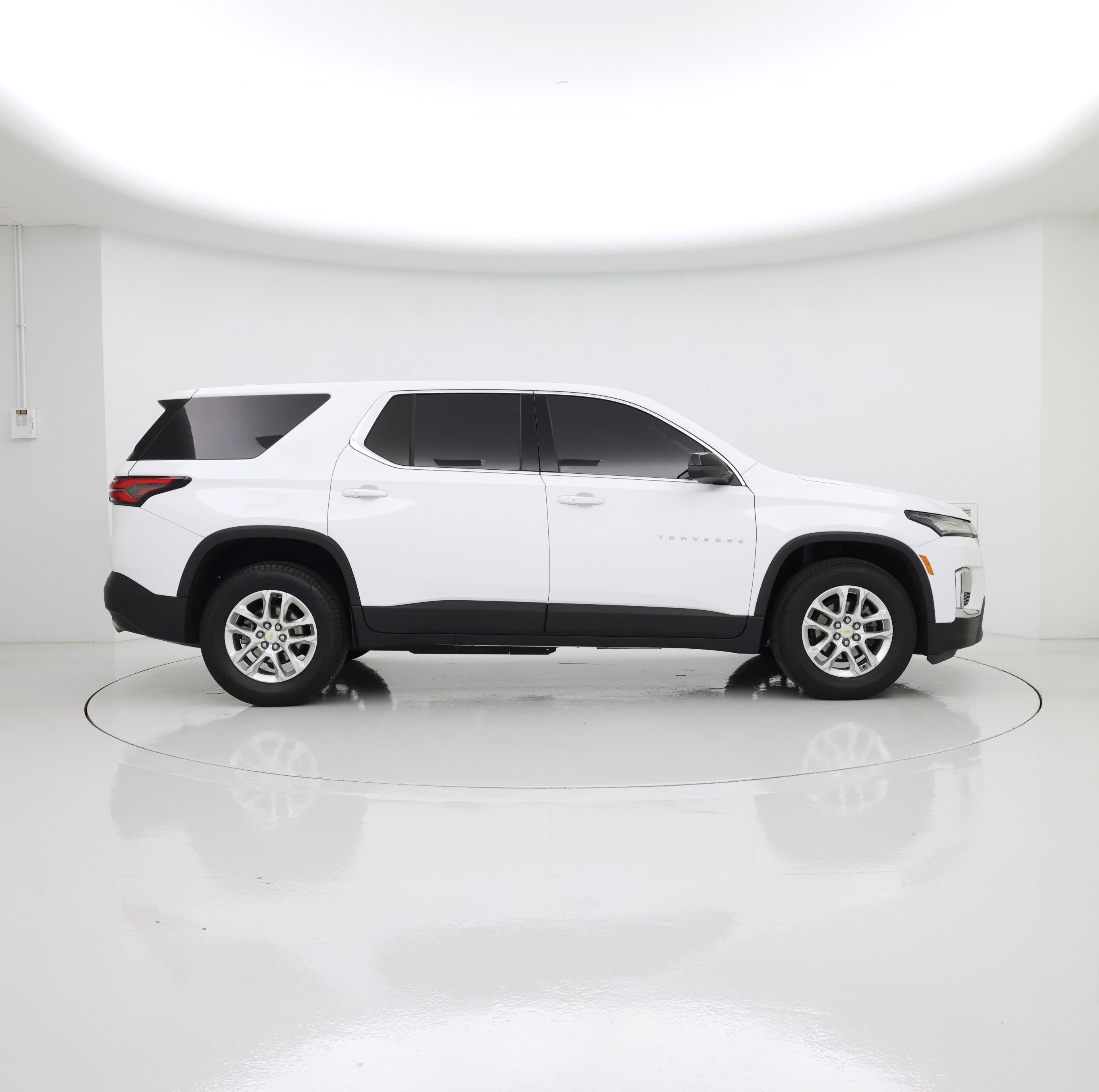 Thumbnail: 2023 Chevrolet Traverse - 7