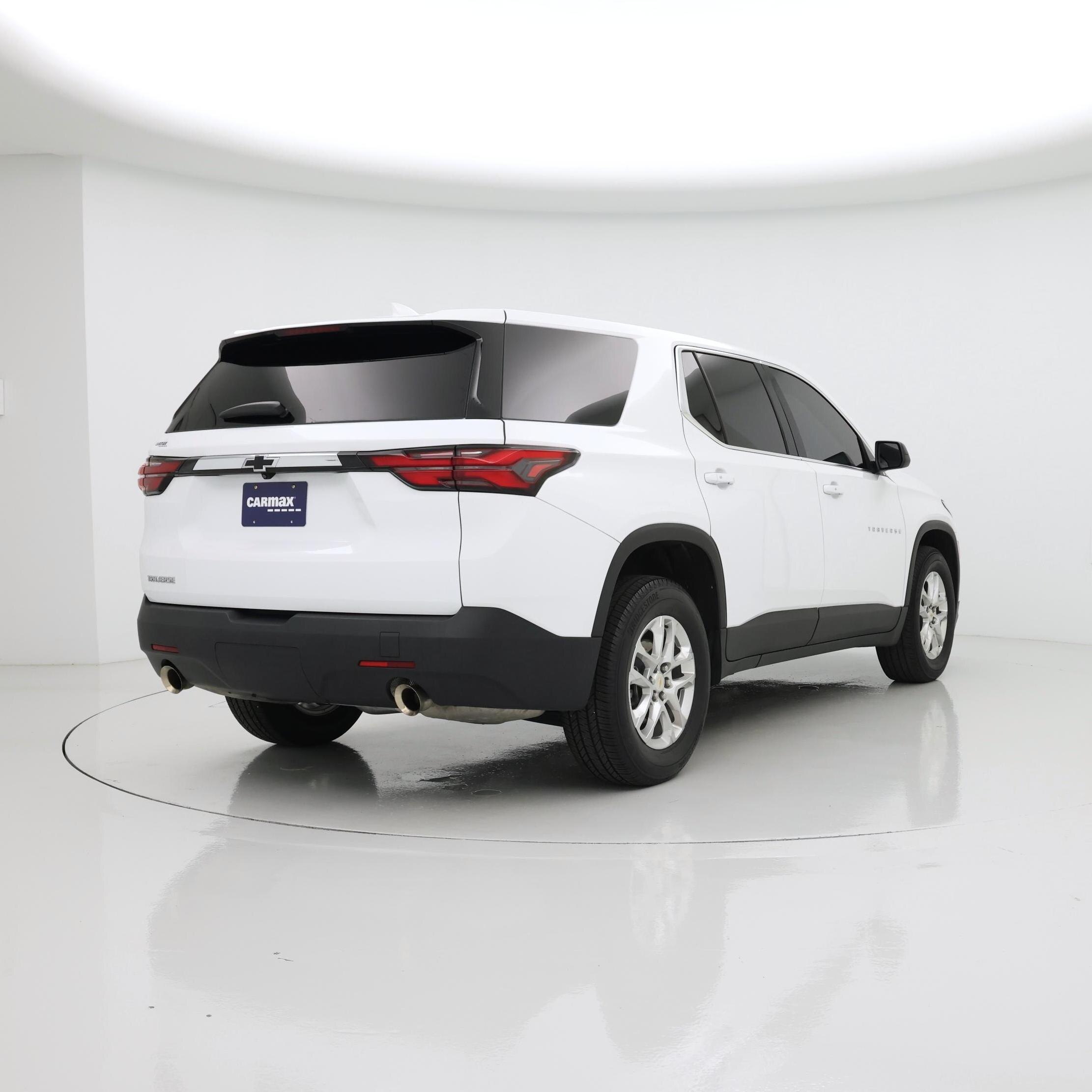Thumbnail: 2023 Chevrolet Traverse - 8