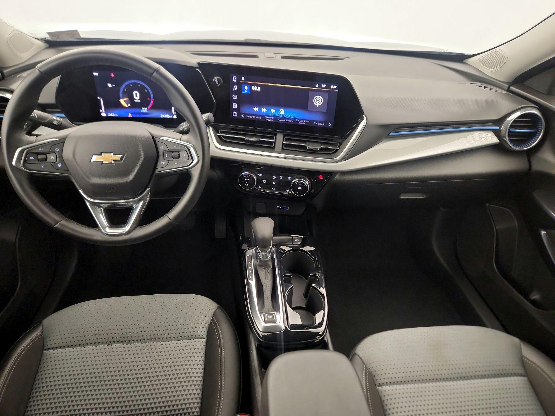 Thumbnail: 2025 Chevrolet Trax - 9