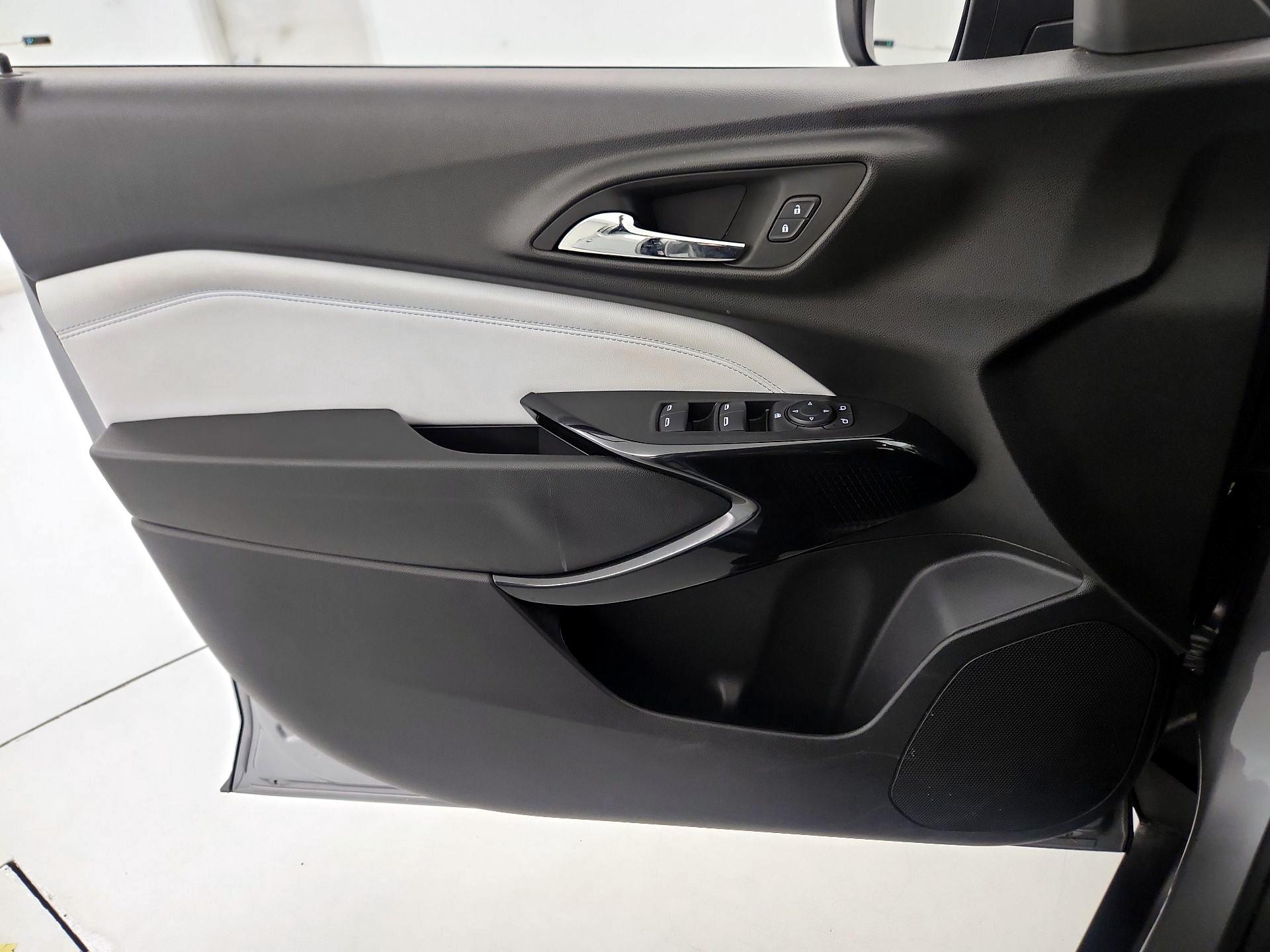 Thumbnail: 2025 Chevrolet Trax - 12