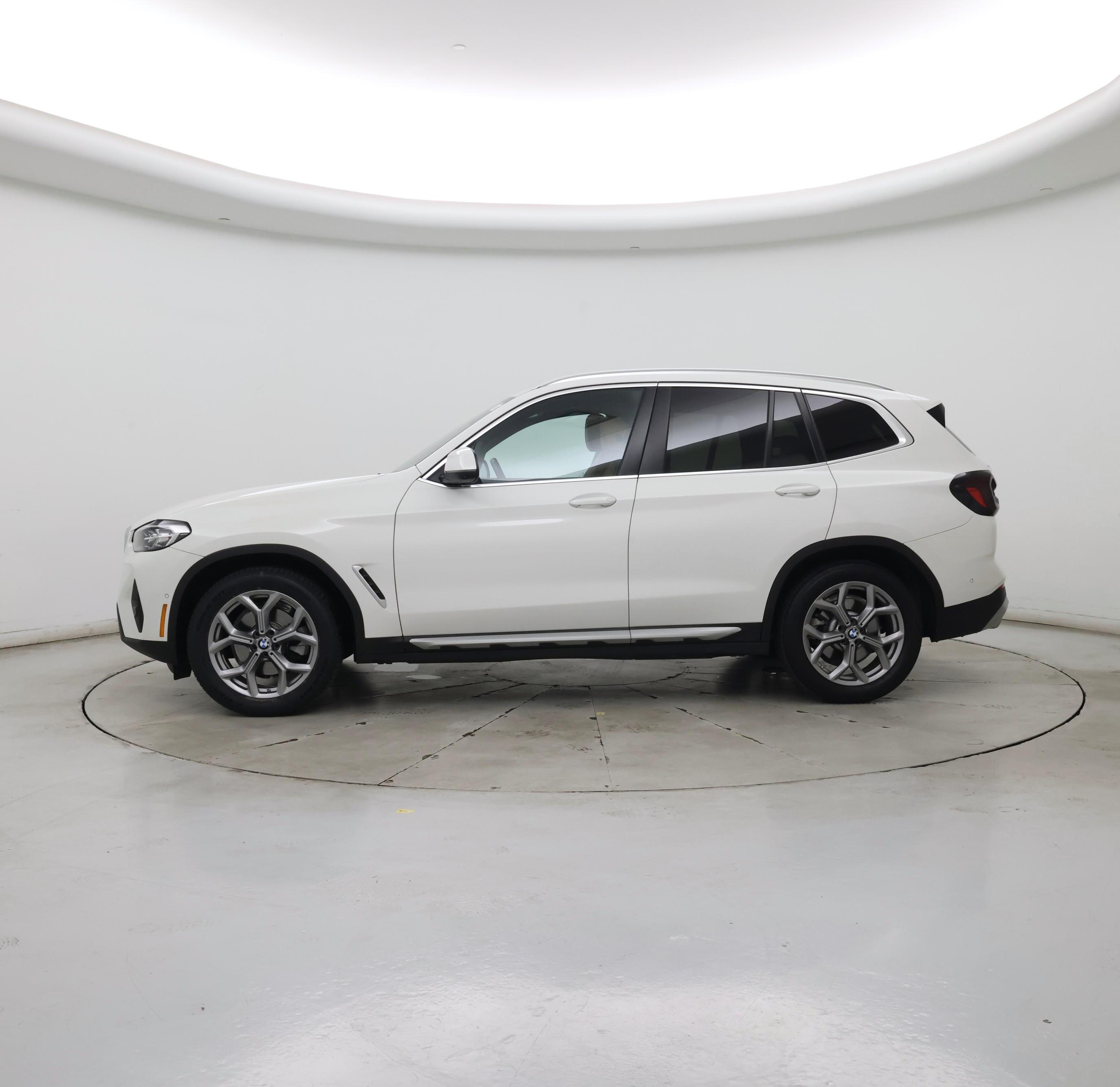 Thumbnail: 2023 BMW X3 - 3