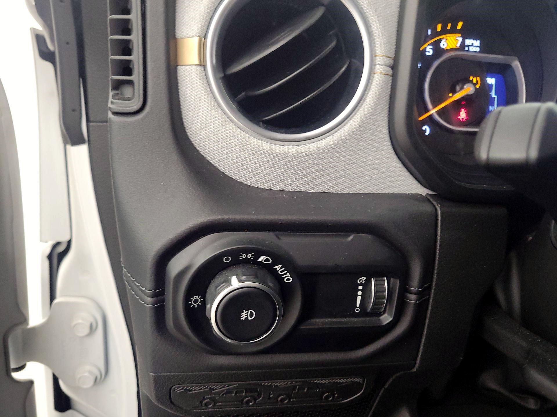 Thumbnail: 2025 Jeep Wrangler - 13