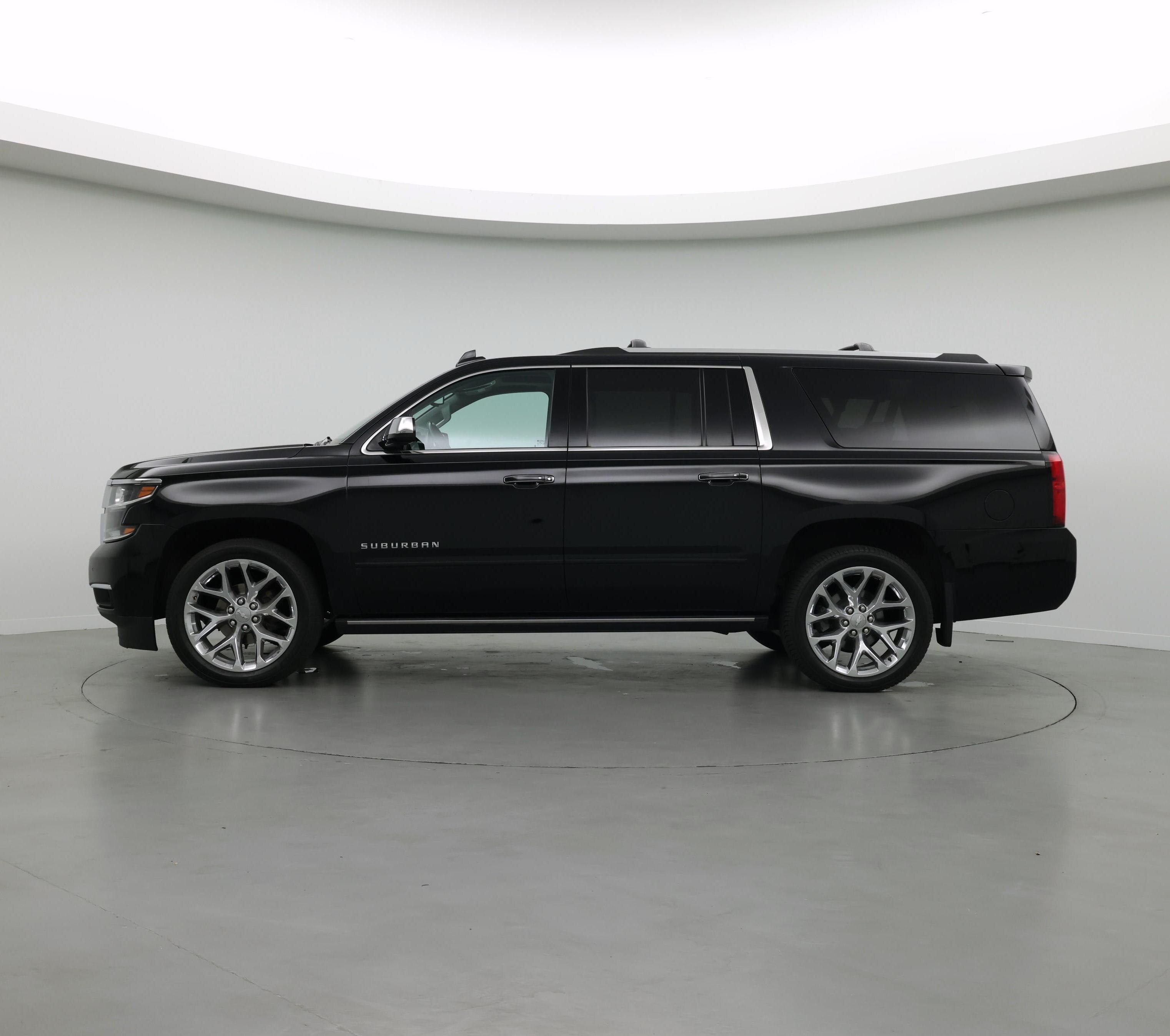 Thumbnail: 2020 Chevrolet Suburban - 3