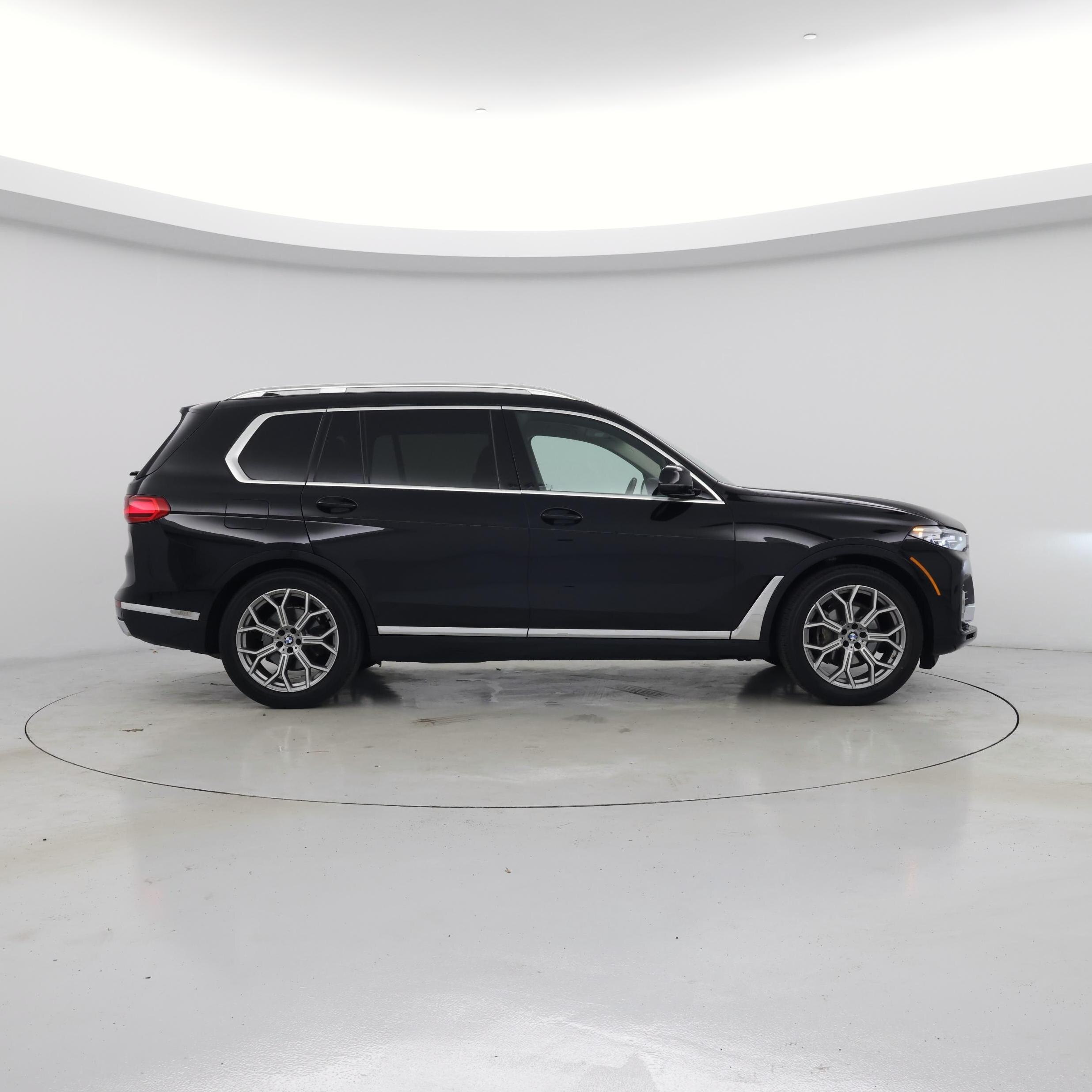Thumbnail: 2022 BMW X7 - 7