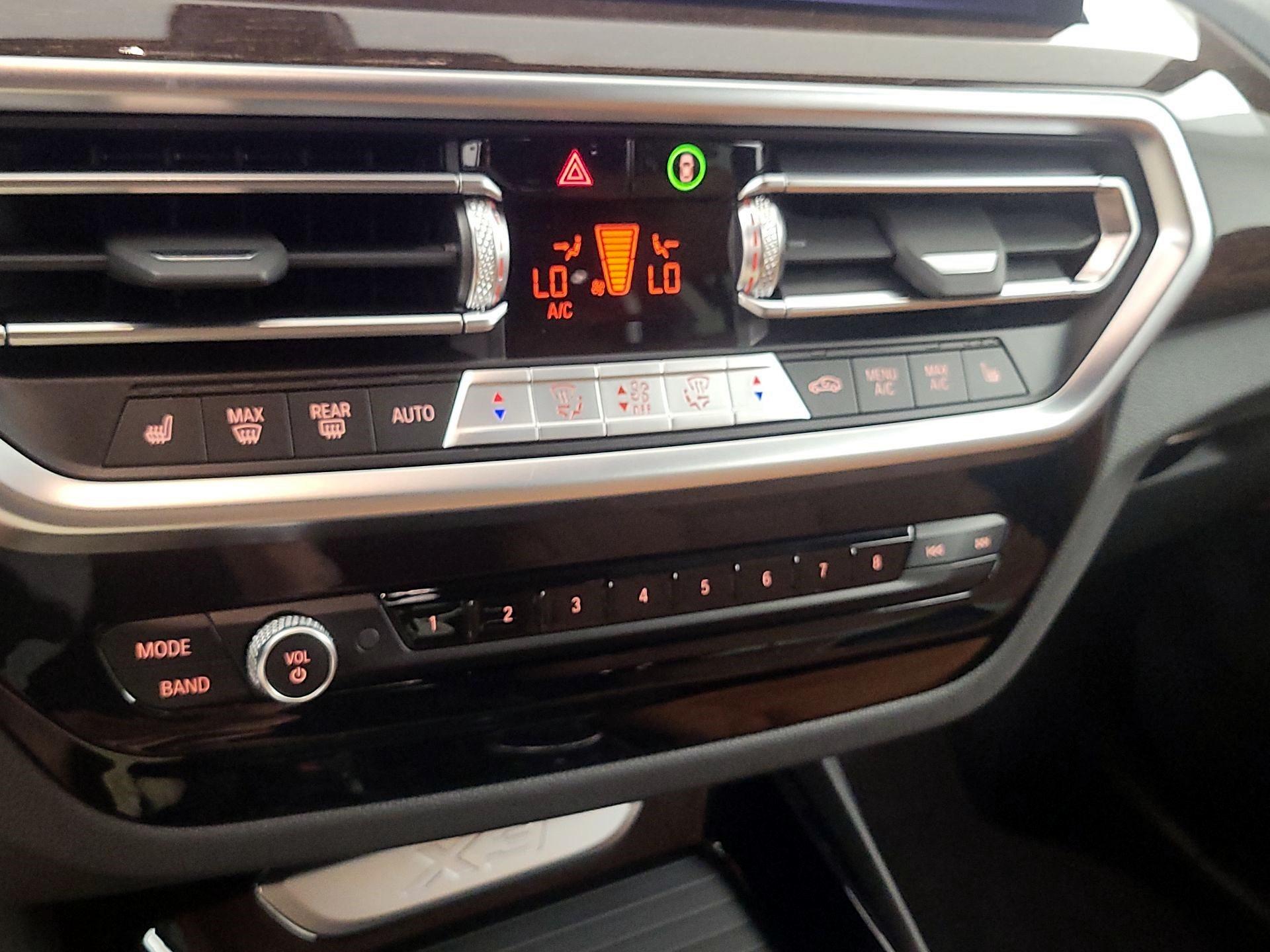 Thumbnail: 2023 BMW X3 - 16