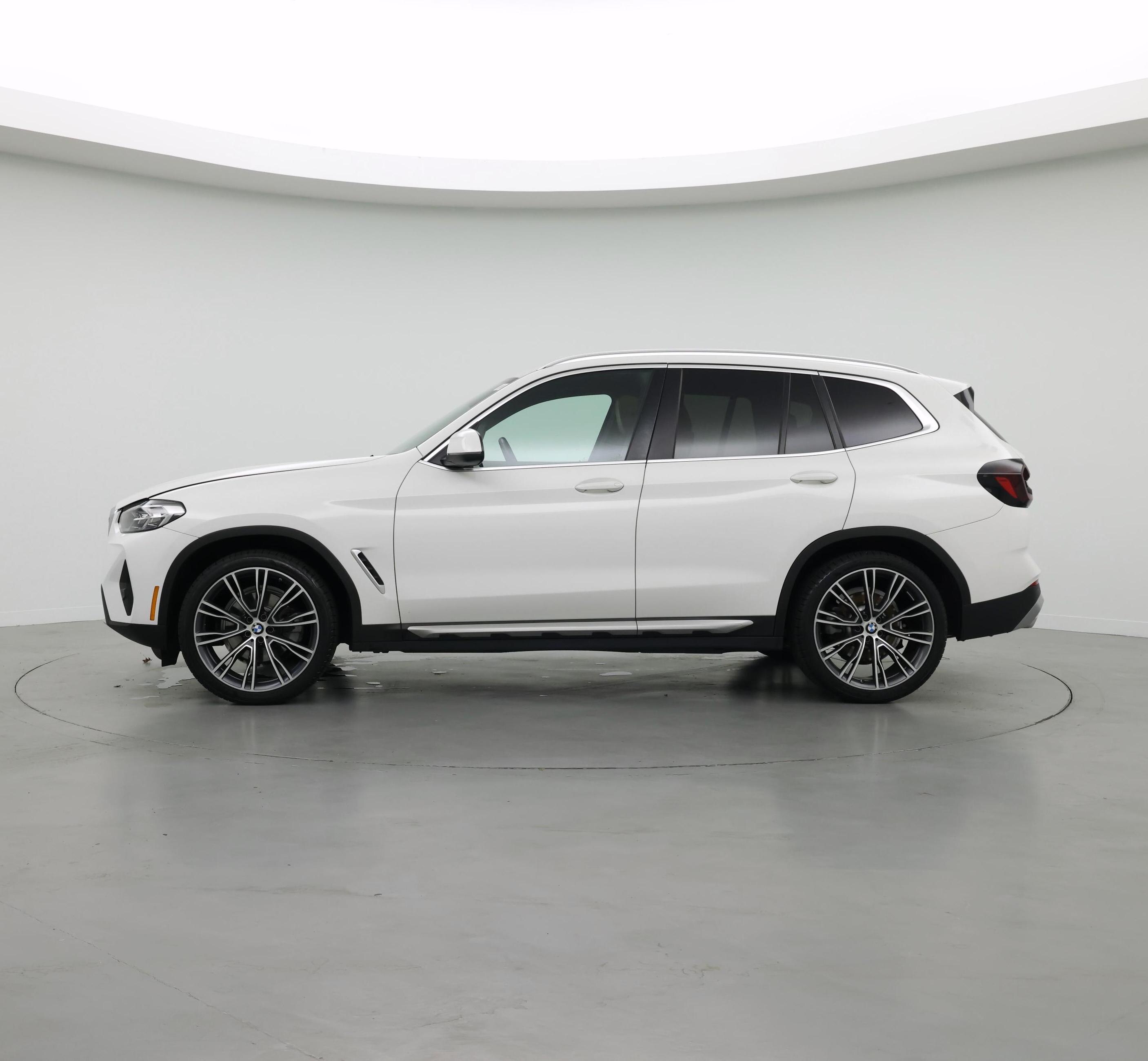 Thumbnail: 2023 BMW X3 - 3