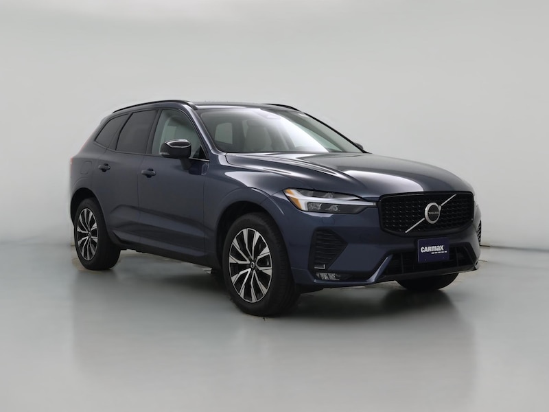 2024 Volvo XC60 B5 Core Dark Theme
