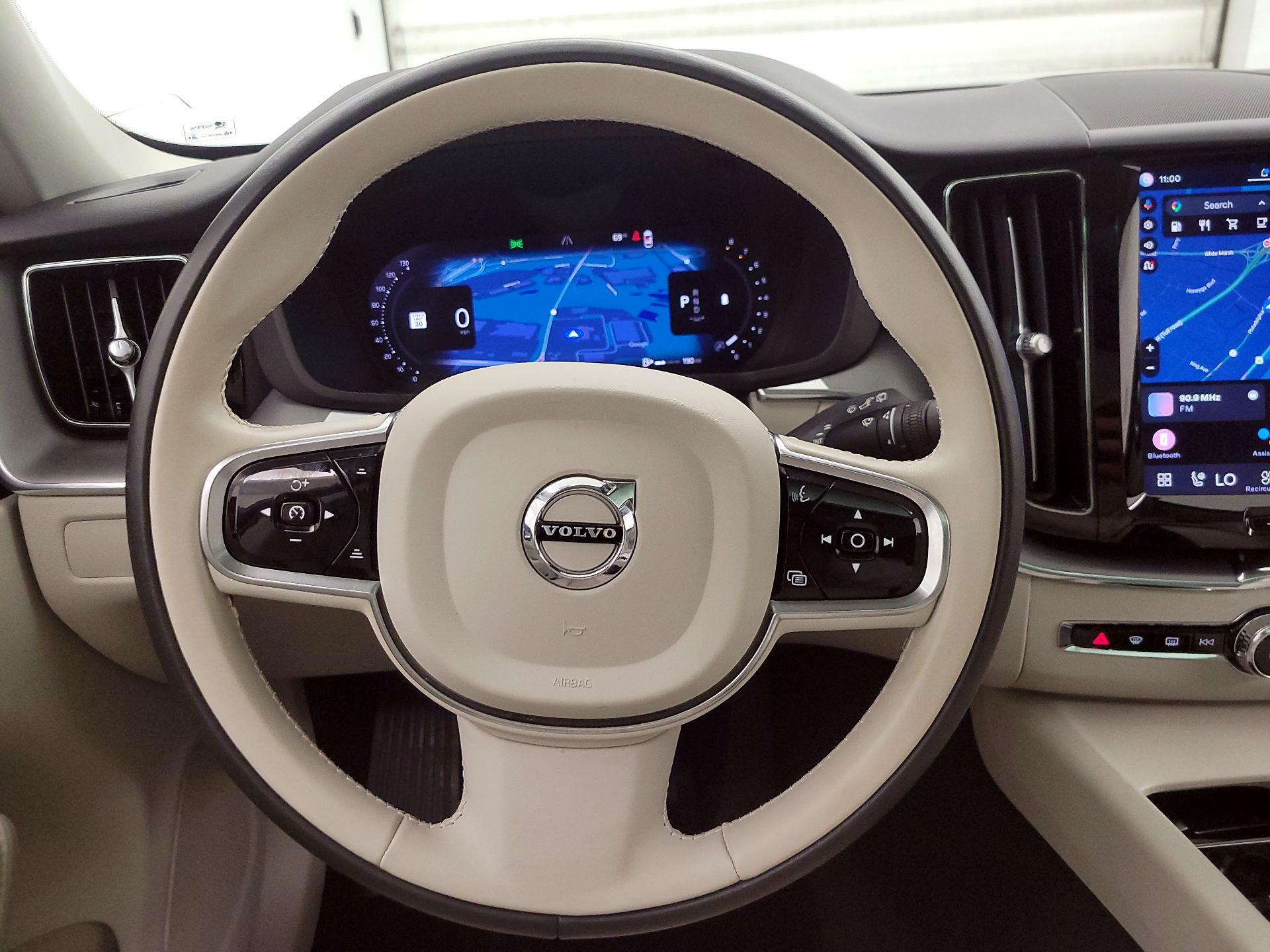 Thumbnail: 2024 Volvo XC60 - 10