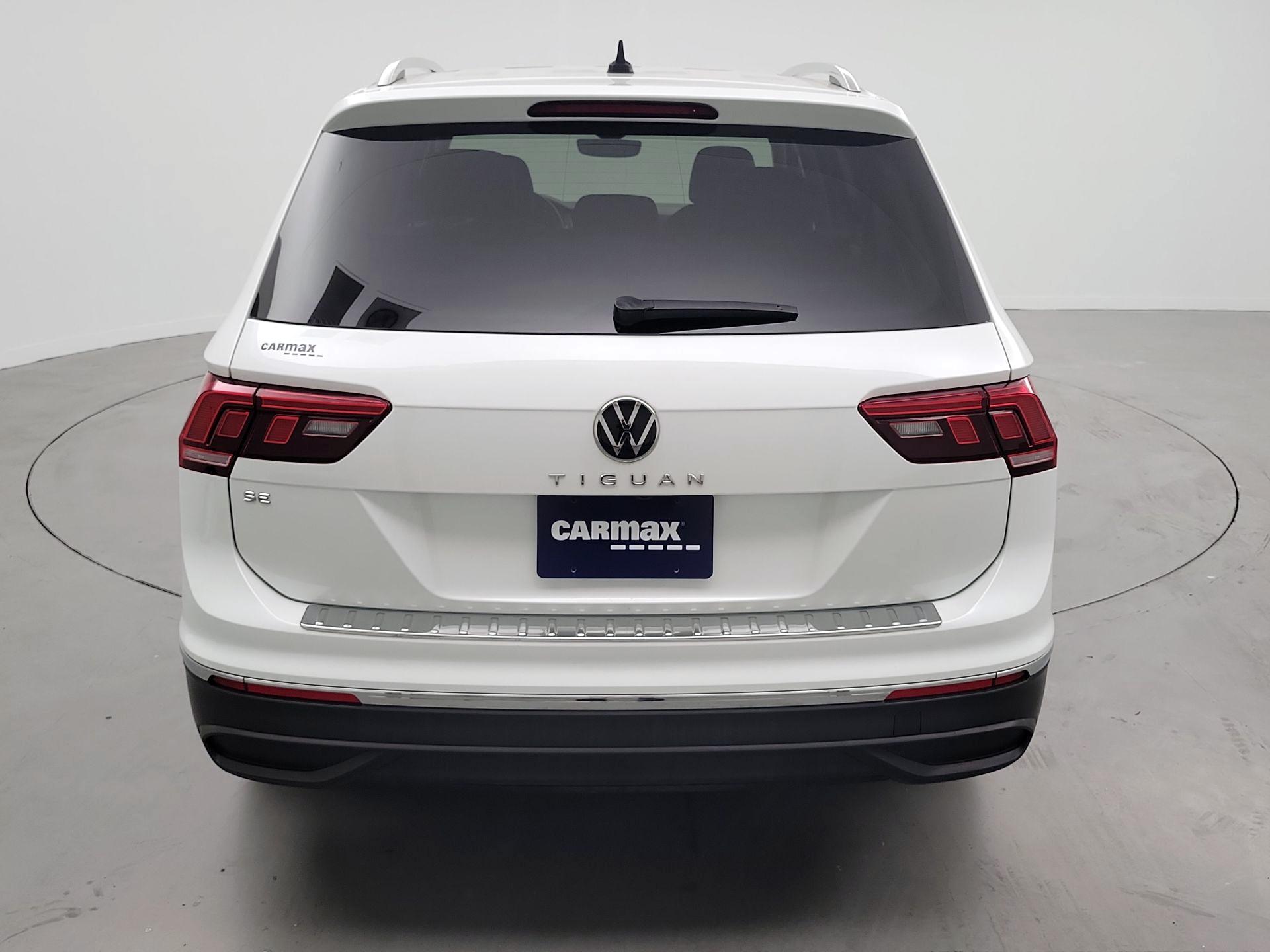 Thumbnail: 2023 Volkswagen Tiguan - 6