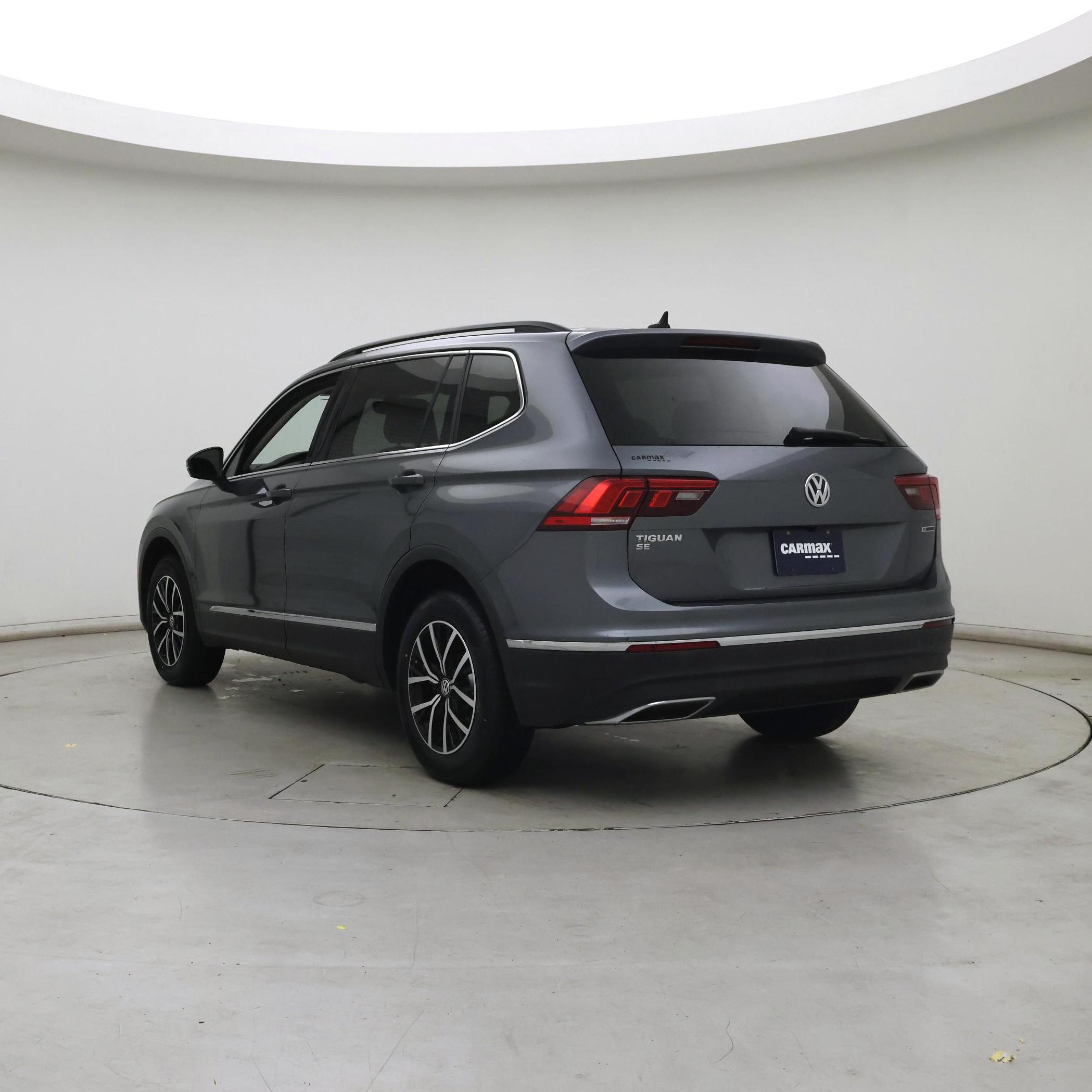Thumbnail: 2021 Volkswagen Tiguan - 2